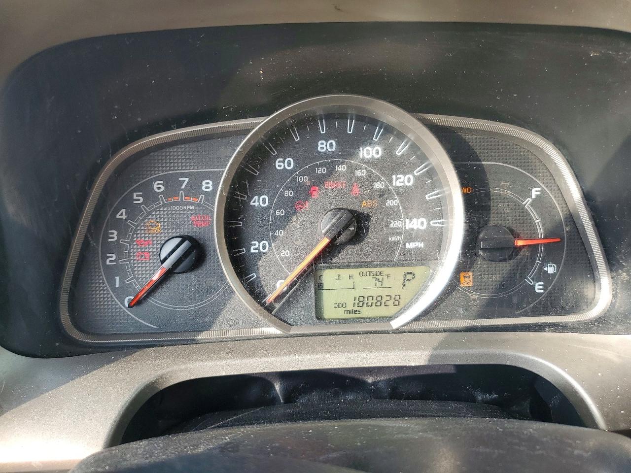2015 Toyota Rav4 Le White vin: JTMBFREV6FJ042045