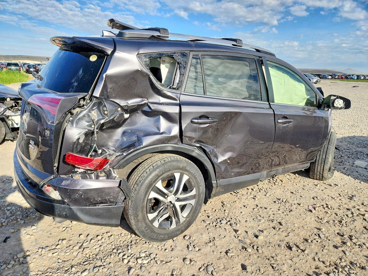 2017 Toyota Rav4 Le Серый vin: JTMBFREV6HJ172085