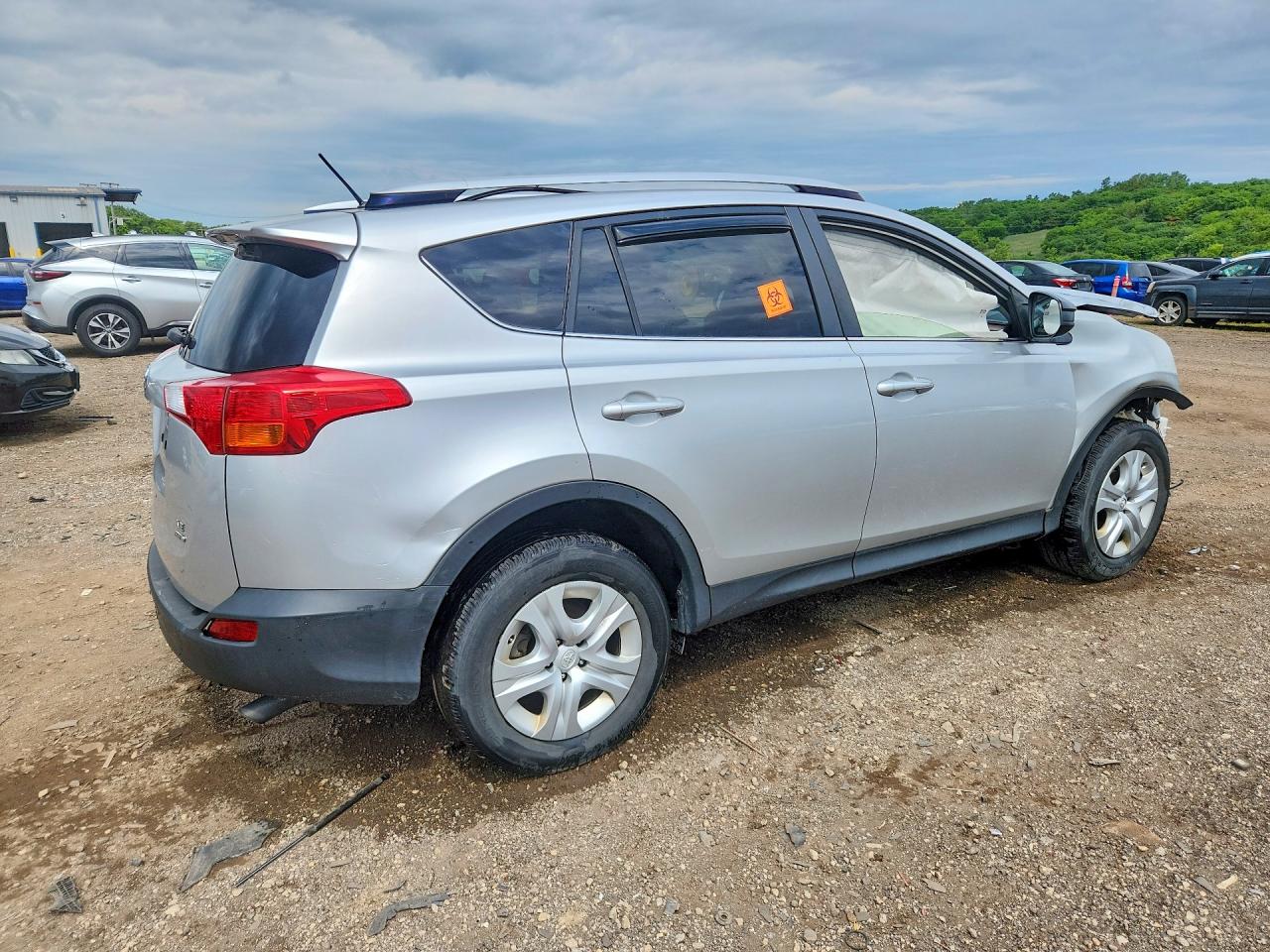 2013 Toyota Rav4 Le Silver vin: JTMBFREV7D5000487