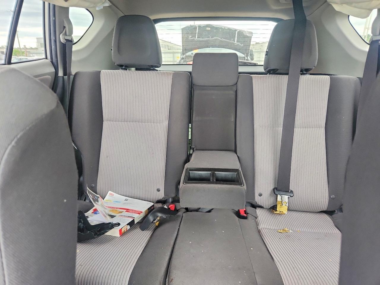 2013 Toyota Rav4 Le Silver vin: JTMBFREV7D5000487
