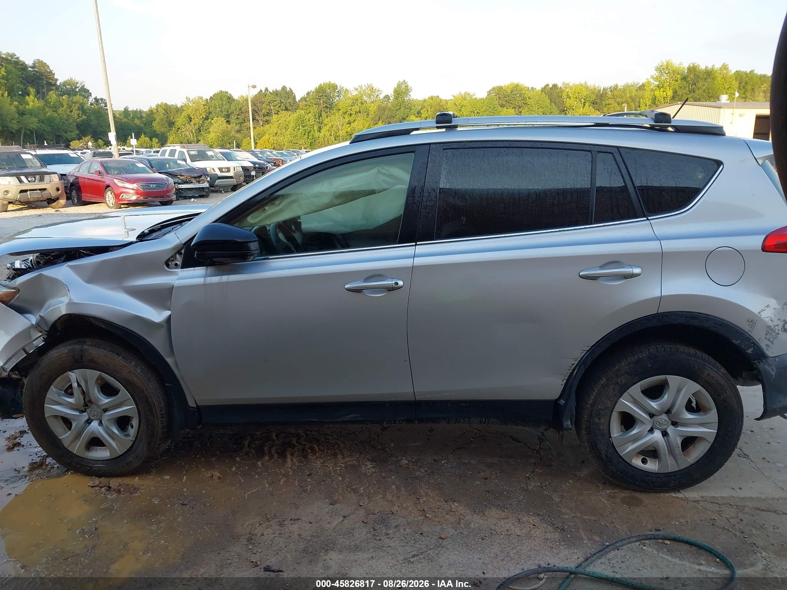 2013 Toyota Rav4 Le Silver vin: JTMBFREV7DD012614