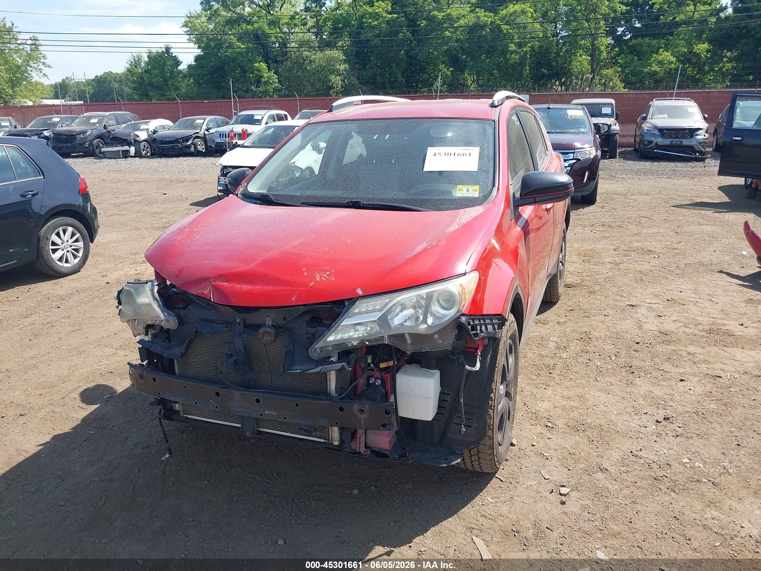 2013 Toyota Rav4 Le Red vin: JTMBFREV7DD027551