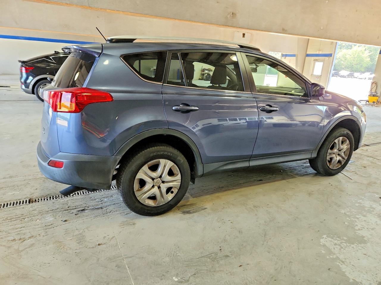 2014 Toyota Rav4 Le Blue vin: JTMBFREV7ED062656