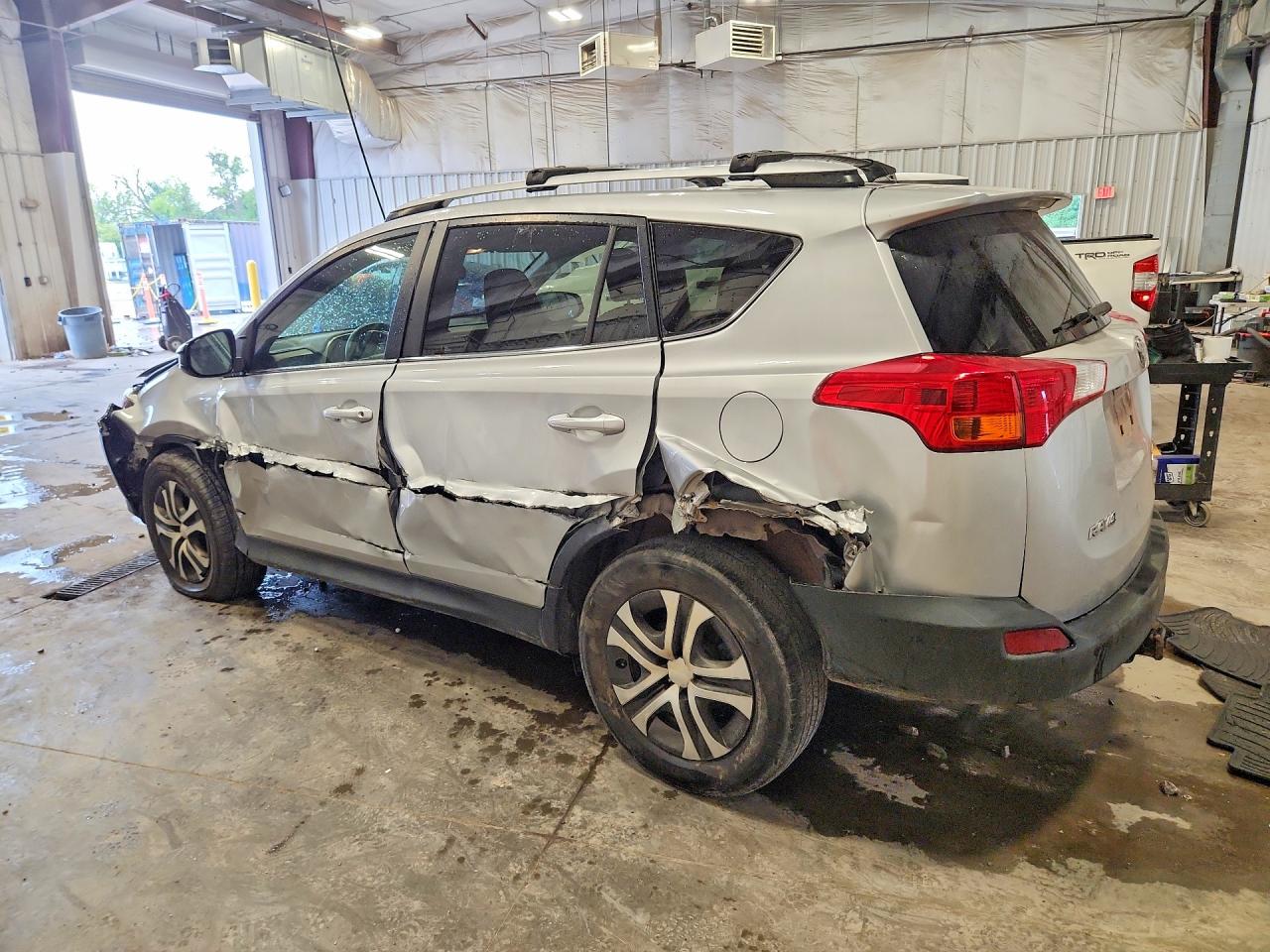 2014 Toyota Rav4 Le Серебряный vin: JTMBFREV7ED064987