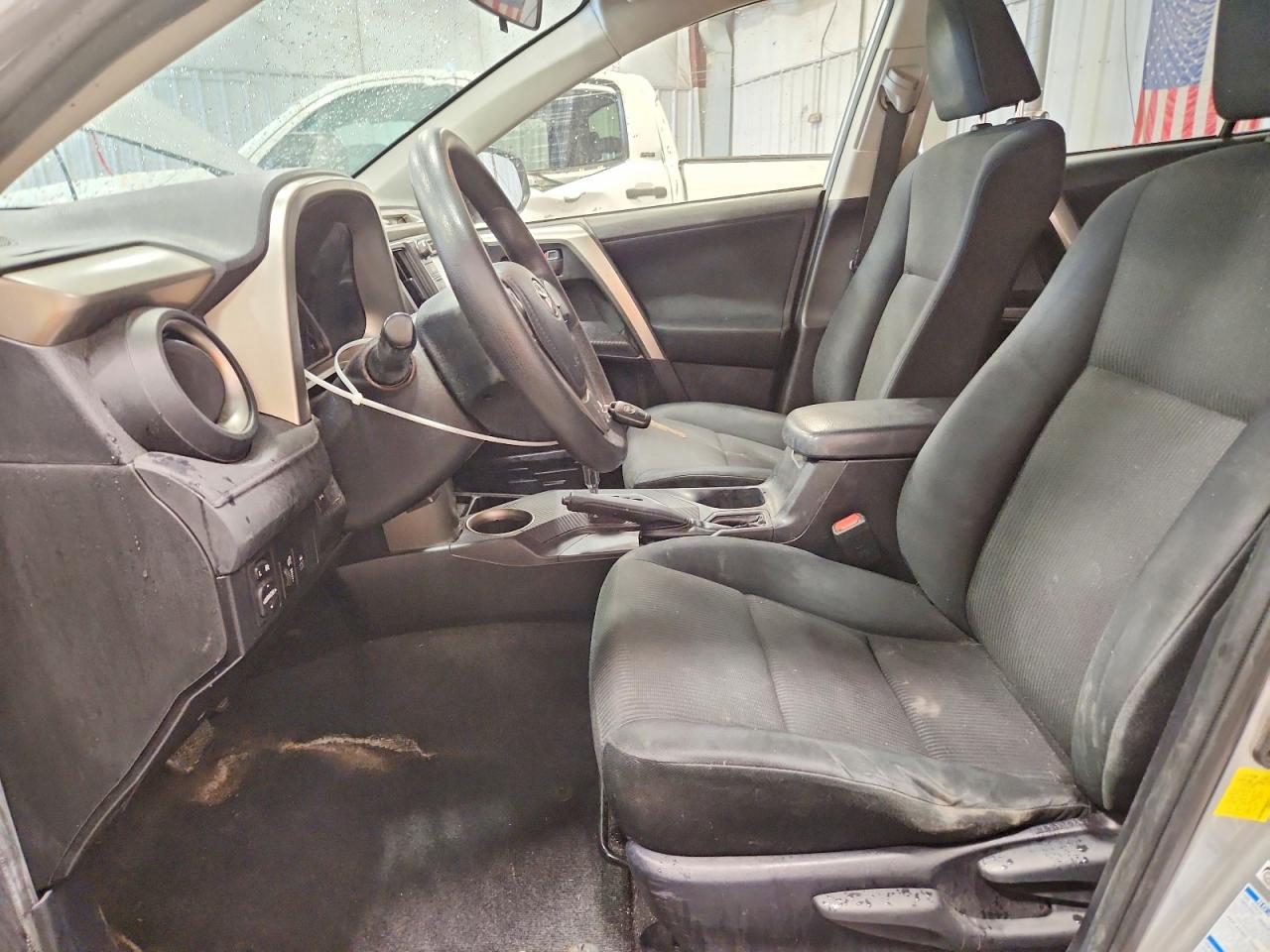 2014 Toyota Rav4 Le Серебряный vin: JTMBFREV7ED064987