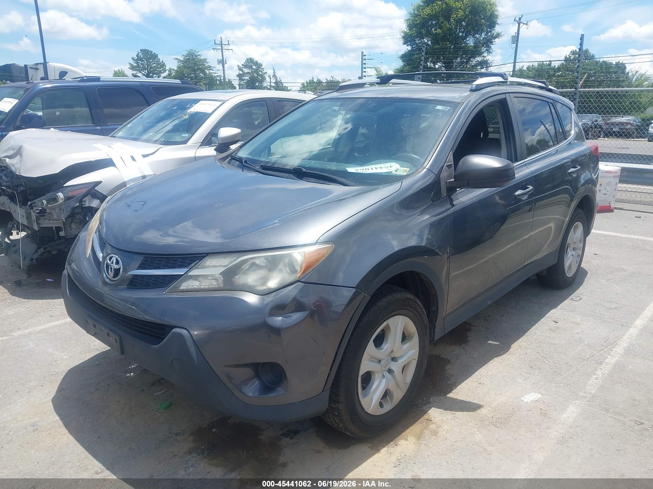 2014 Toyota Rav4 Le Gray vin: JTMBFREV7ED068652