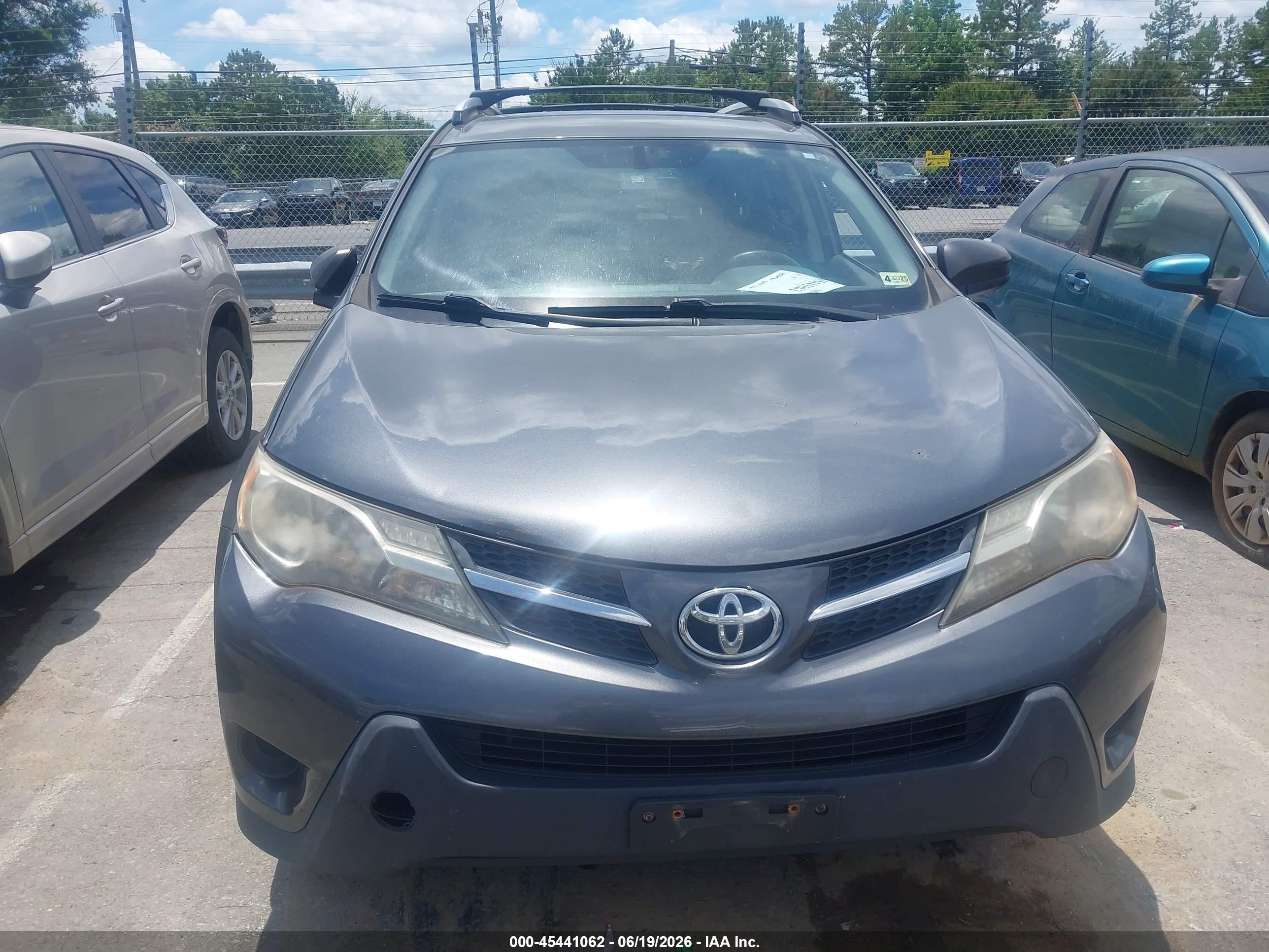 2014 Toyota Rav4 Le Gray vin: JTMBFREV7ED068652