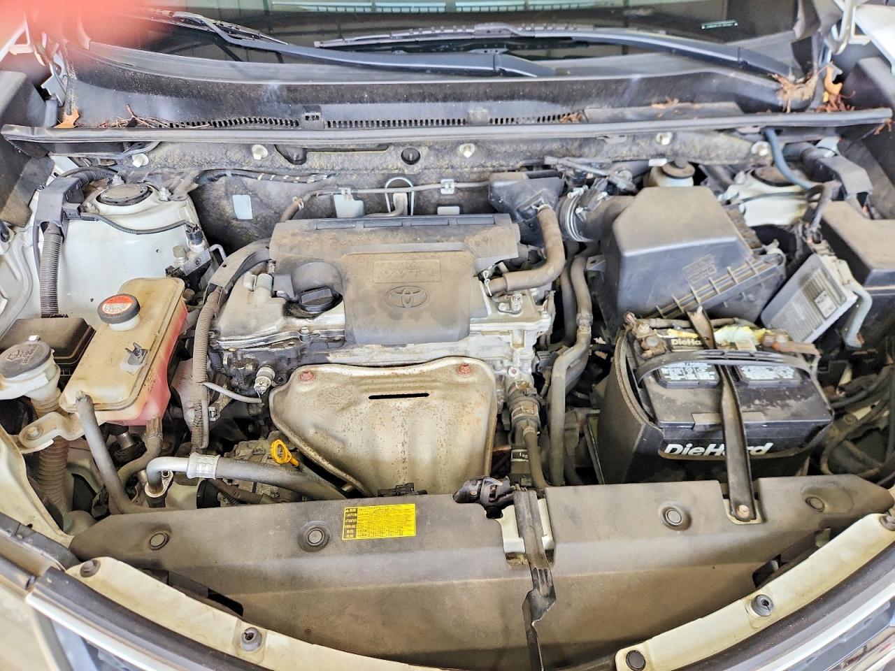 2014 Toyota Rav4 Le Белый vin: JTMBFREV7EJ003401
