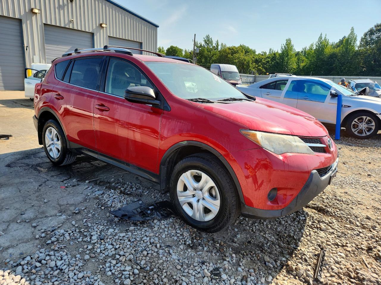 2014 Toyota Rav4 Le Red vin: JTMBFREV7EJ004080