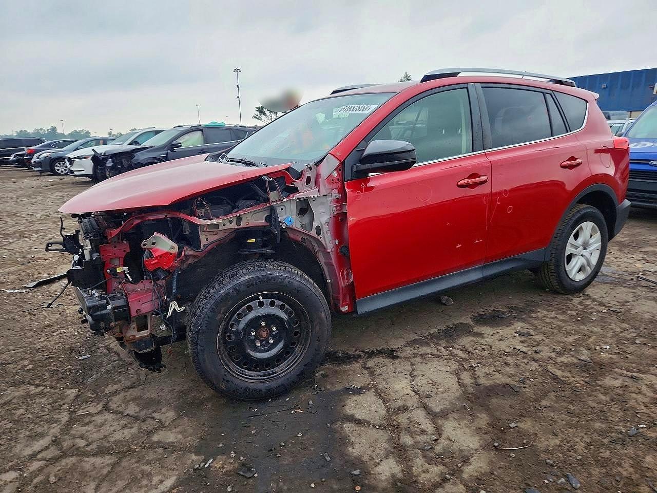 2015 Toyota Rav4 Le Red vin: JTMBFREV7FD122226