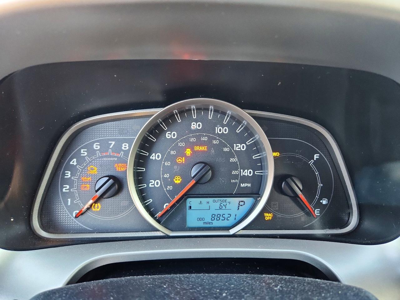 2015 Toyota Rav4 Le Gray vin: JTMBFREV7FJ024153