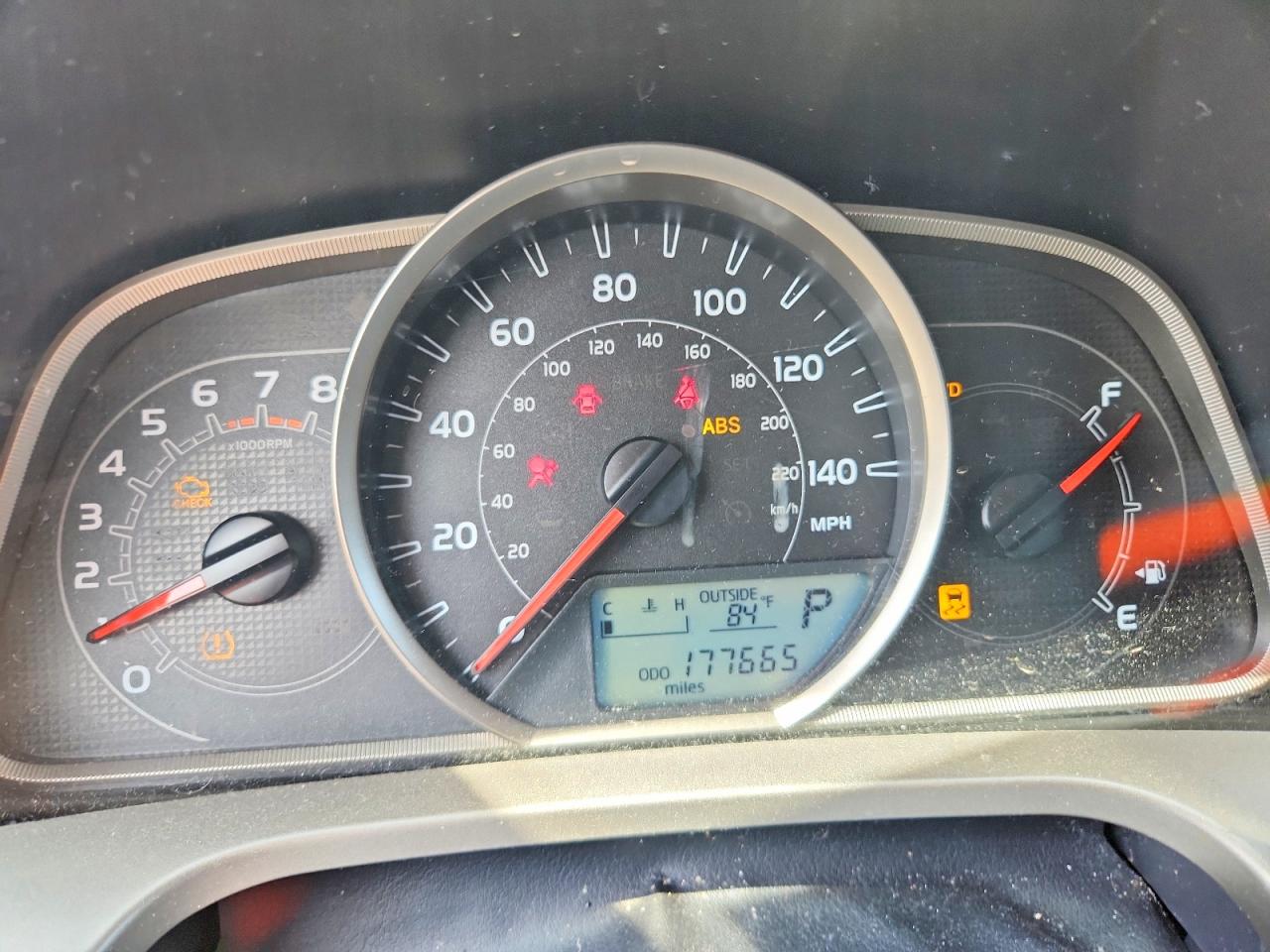 2015 Toyota Rav4 Le Gray vin: JTMBFREV7FJ030969