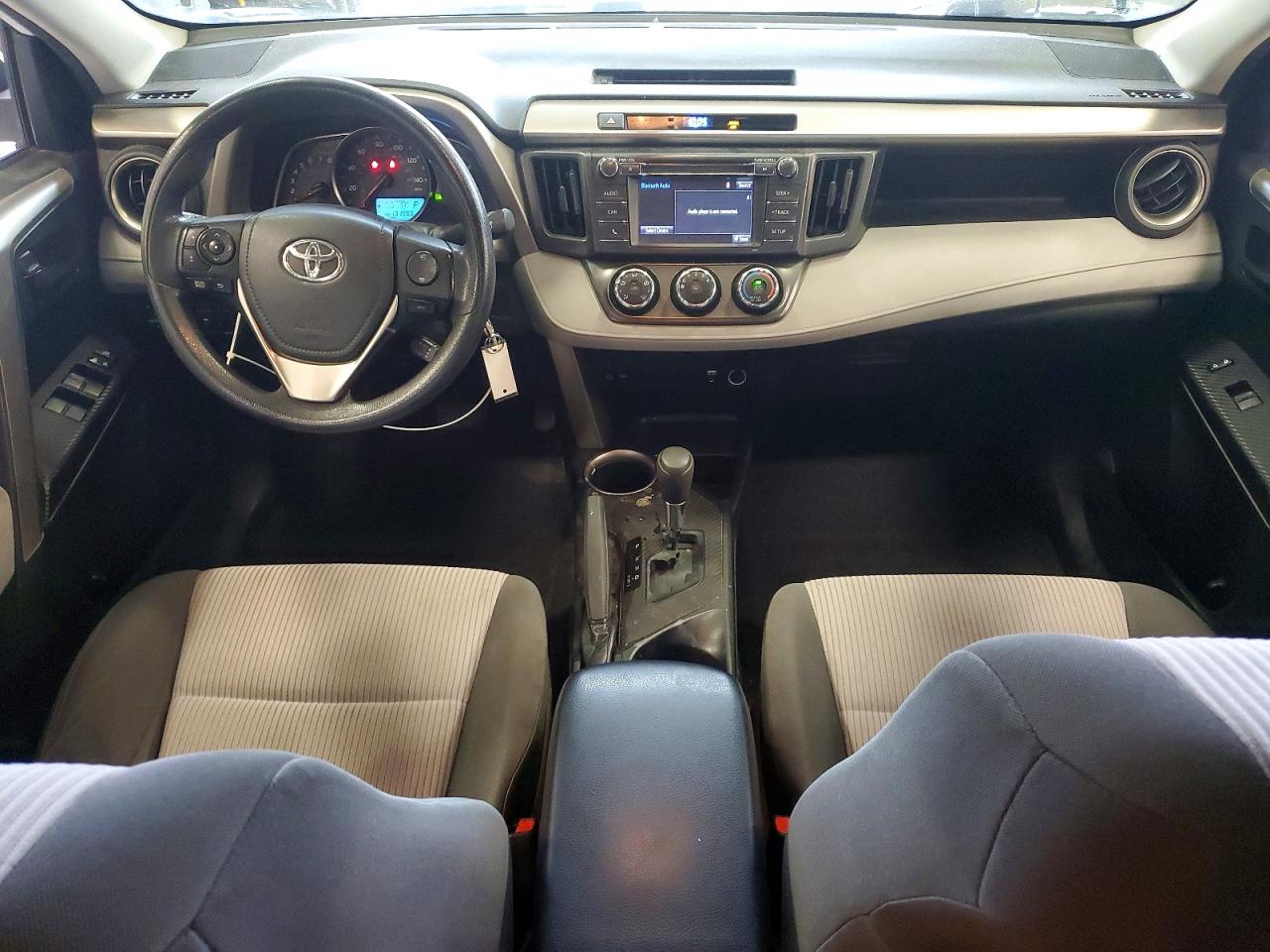 2015 Toyota Rav4 Le Awd Белый vin: JTMBFREV7FJ044368