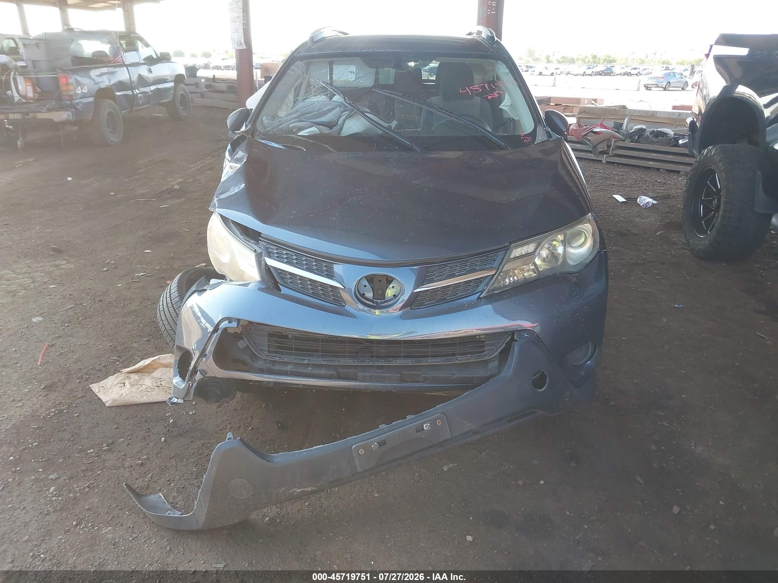 2013 Toyota Rav4 Le Blue vin: JTMBFREV8D5001454