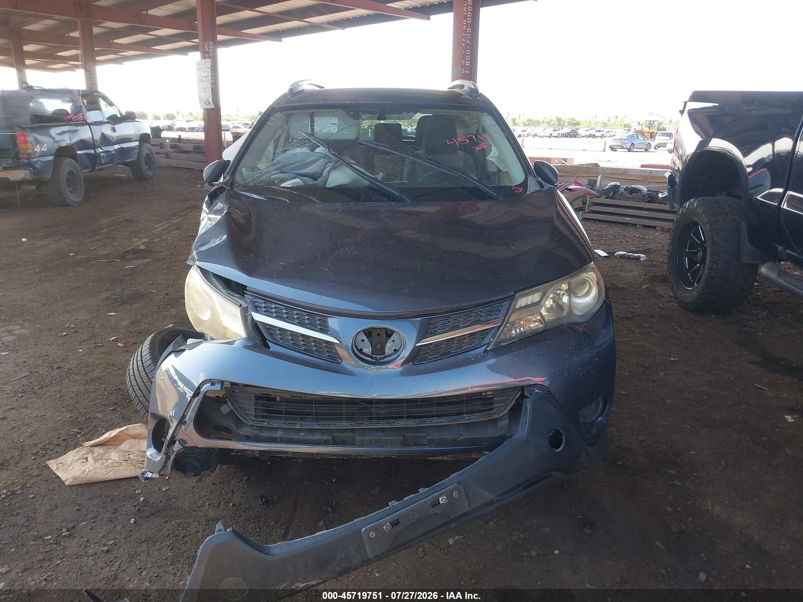 2013 Toyota Rav4 Le Blue vin: JTMBFREV8D5001454