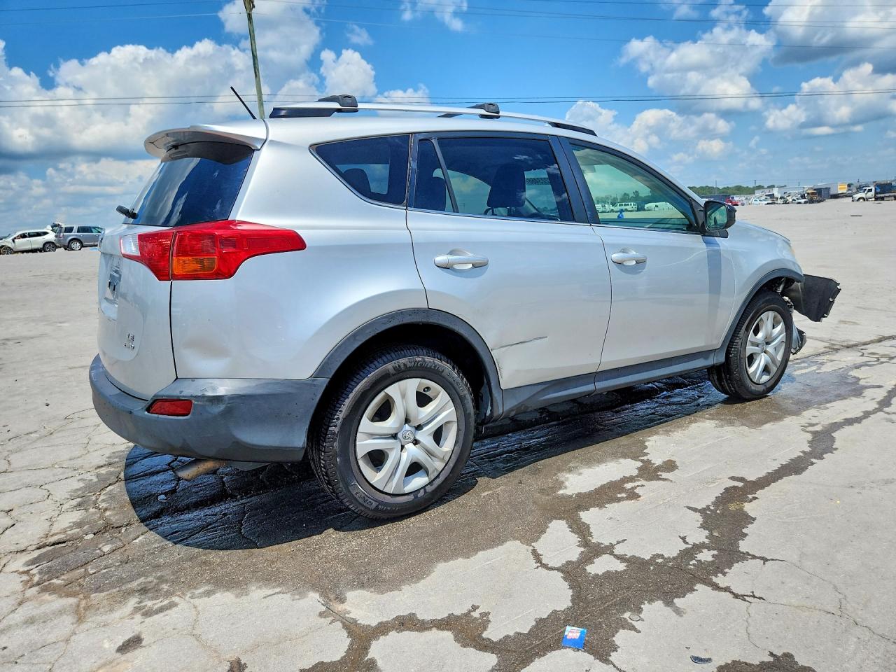 2013 Toyota Rav4 Le Silver vin: JTMBFREV8D5008727