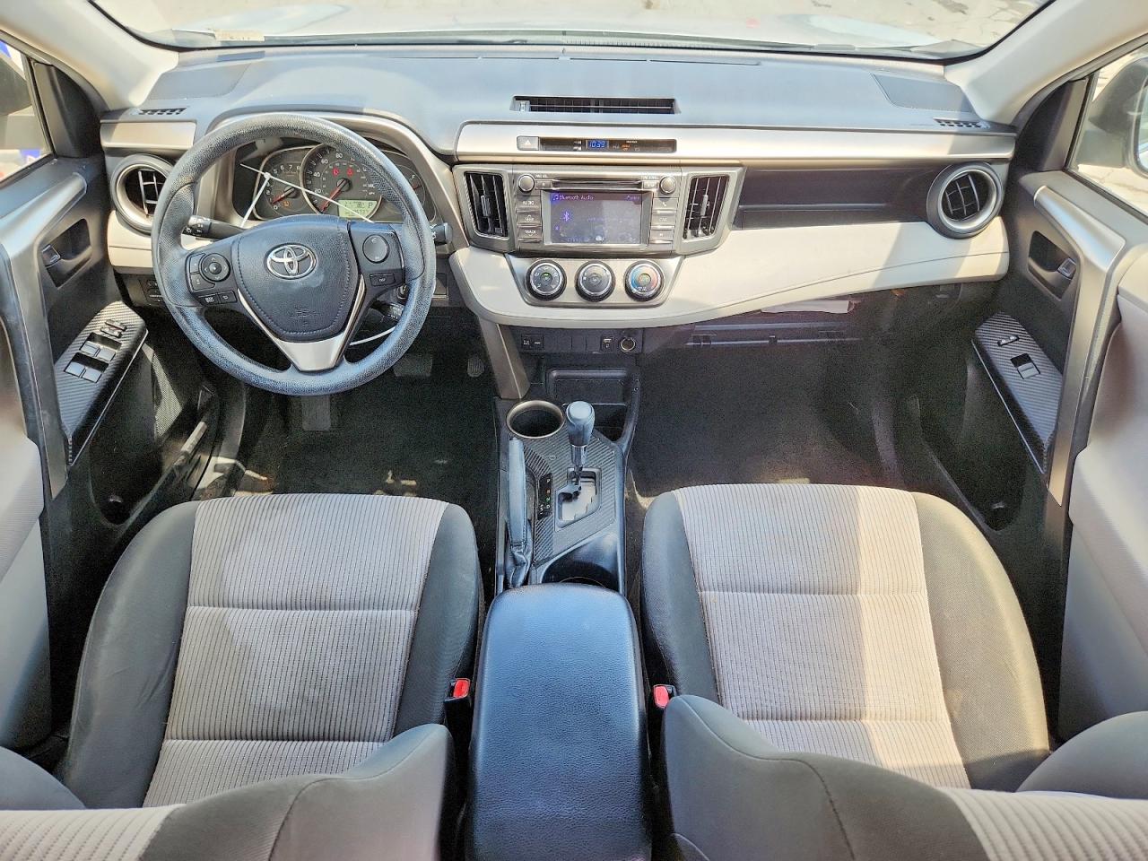 2013 Toyota Rav4 Le Silver vin: JTMBFREV8D5008727