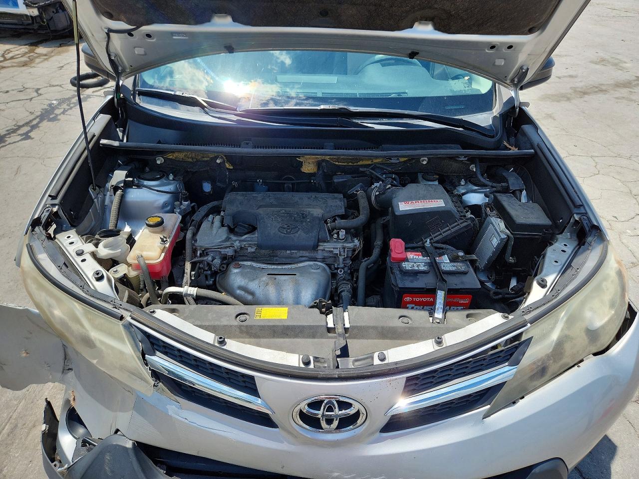 2013 Toyota Rav4 Le Silver vin: JTMBFREV8D5008727