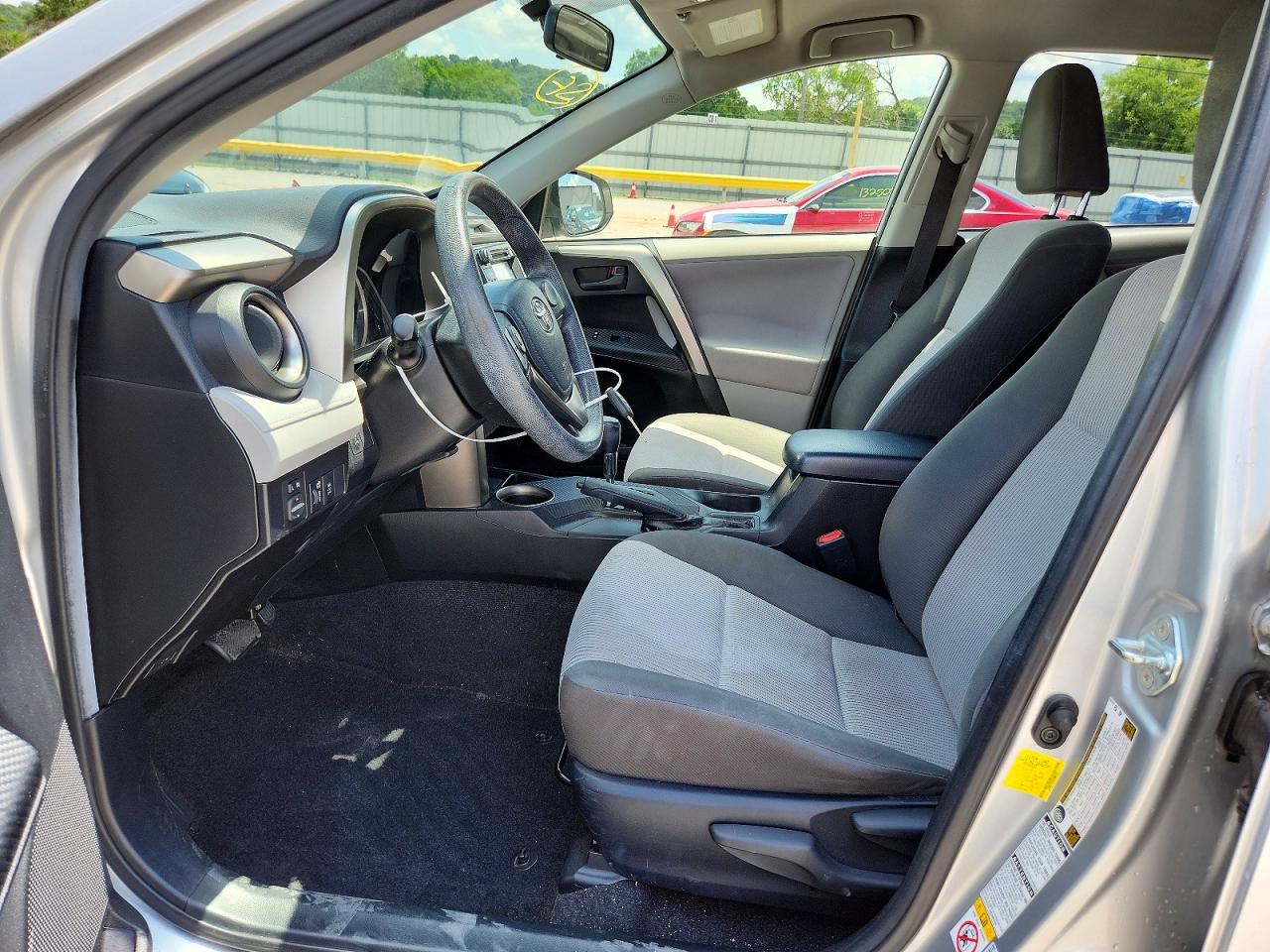 2013 Toyota Rav4 Le Silver vin: JTMBFREV8D5008727
