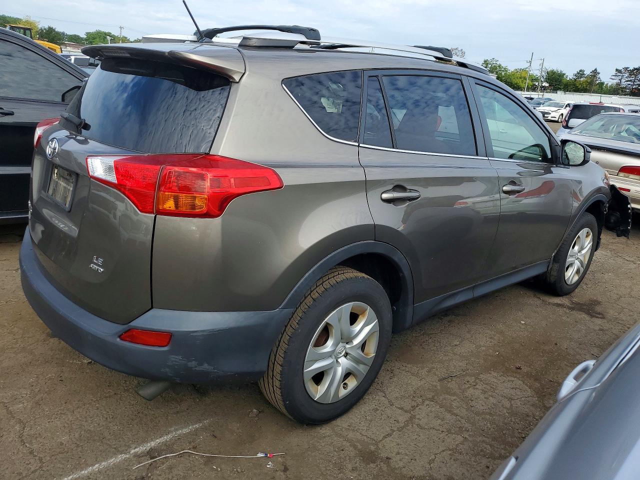 2013 Toyota Rav4 Le Brown vin: JTMBFREV8D5010137