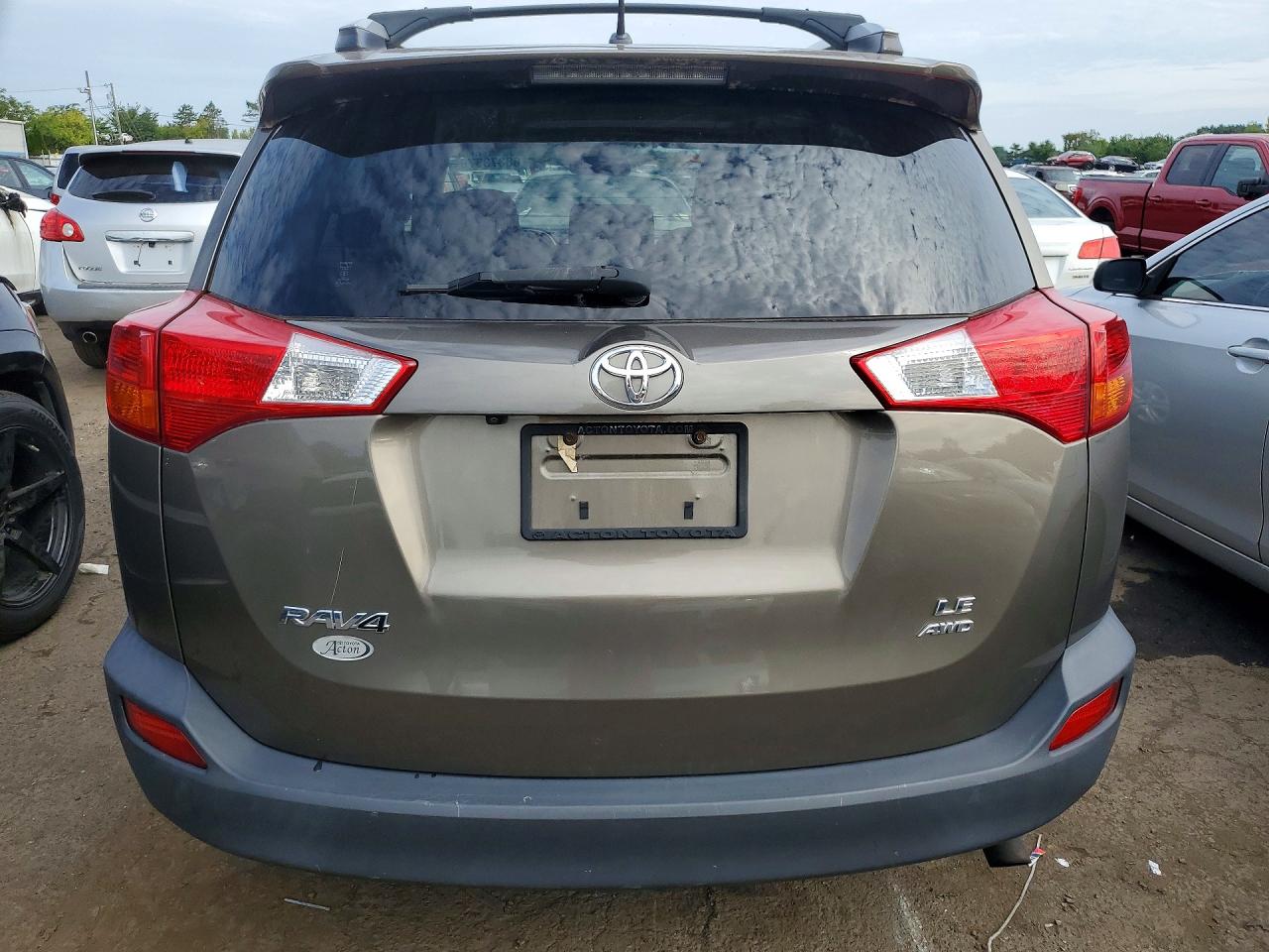 2013 Toyota Rav4 Le Brown vin: JTMBFREV8D5010137