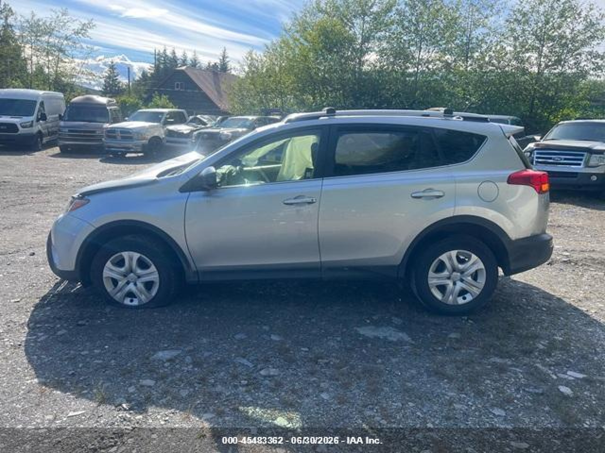 2013 Toyota Rav4 Le Silver vin: JTMBFREV8DD021922