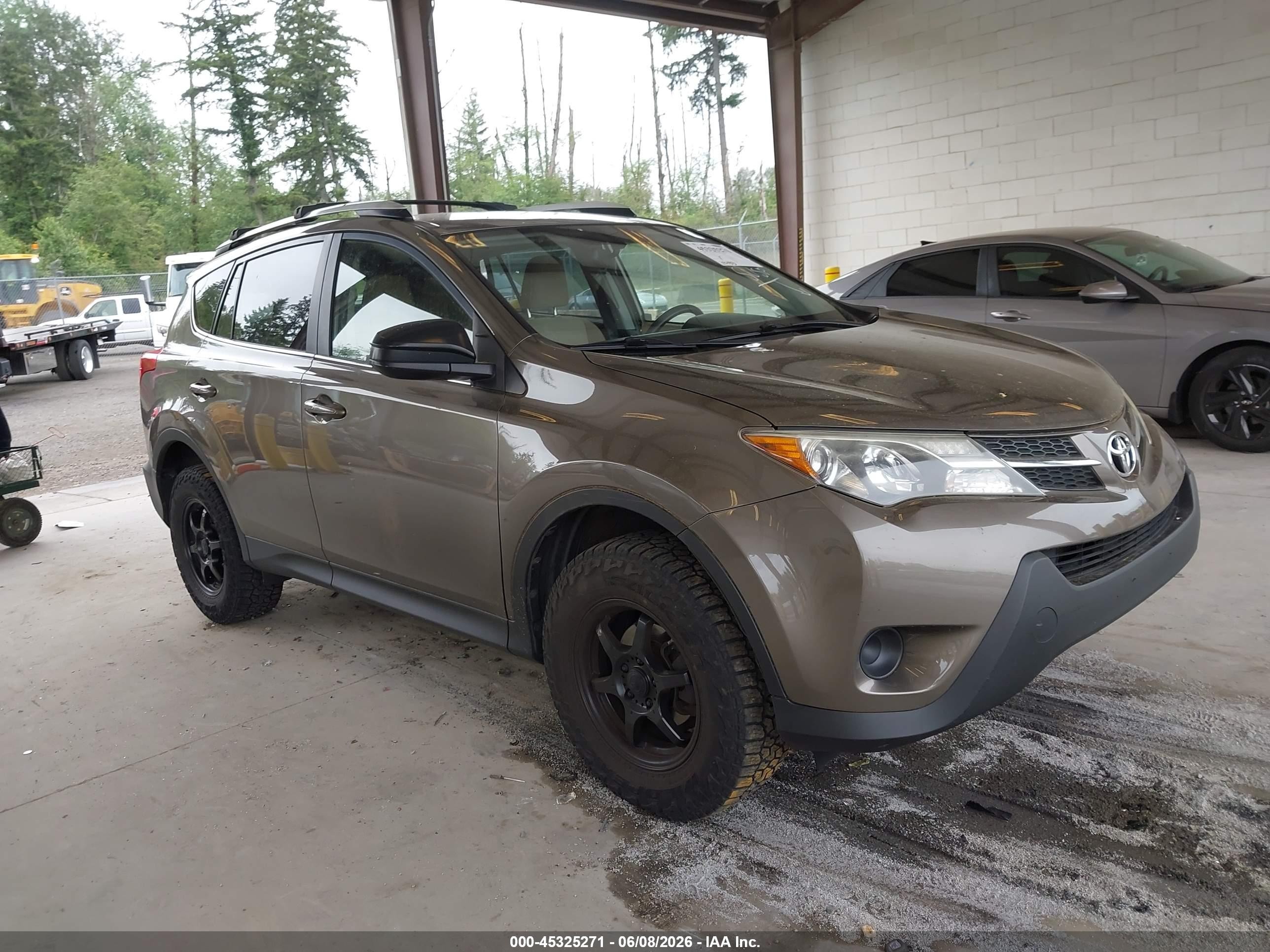 2013 Toyota Rav4 Le Brown vin: JTMBFREV8DD025422