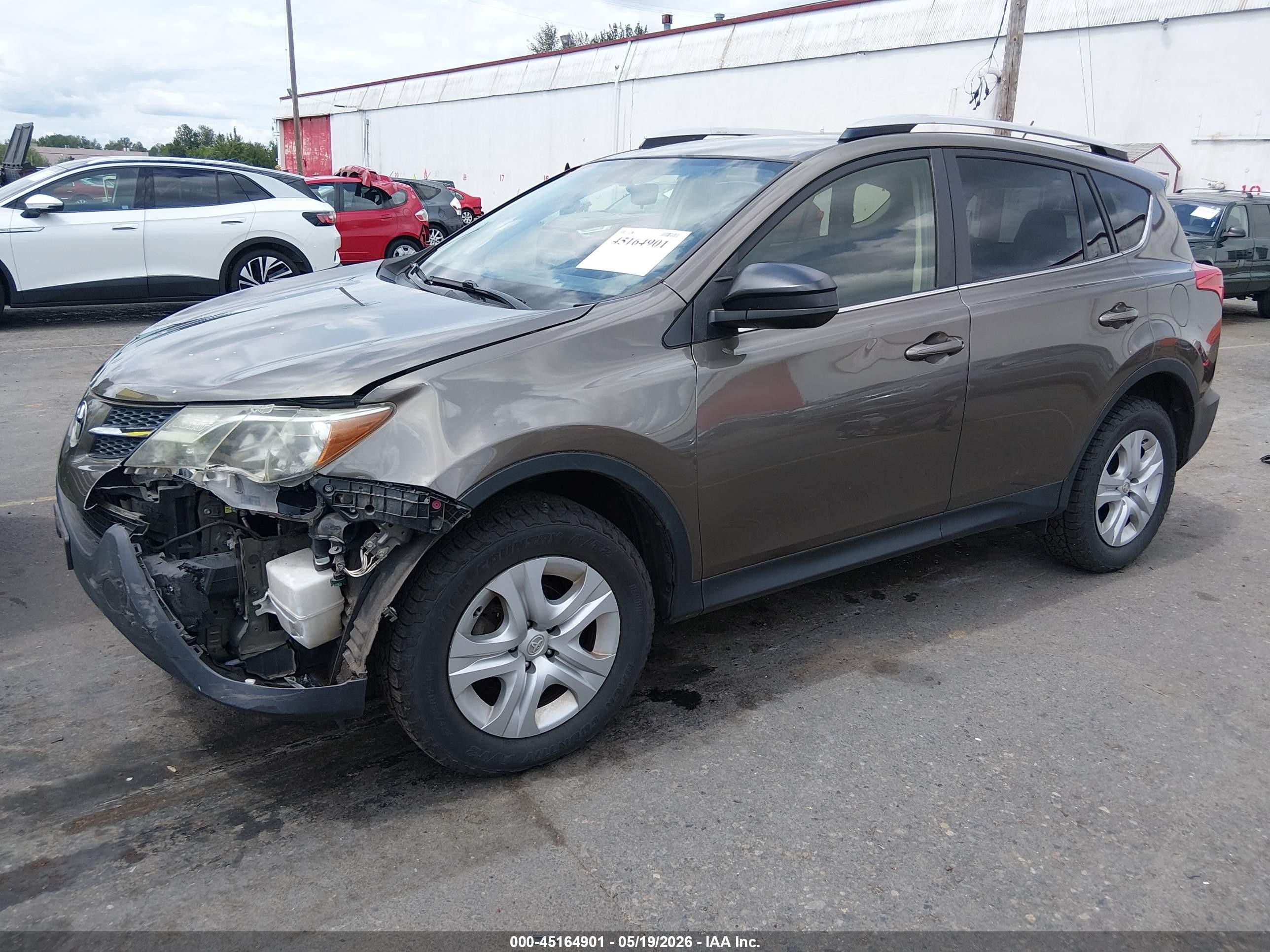2014 Toyota Rav4 Le Beige vin: JTMBFREV8ED056008