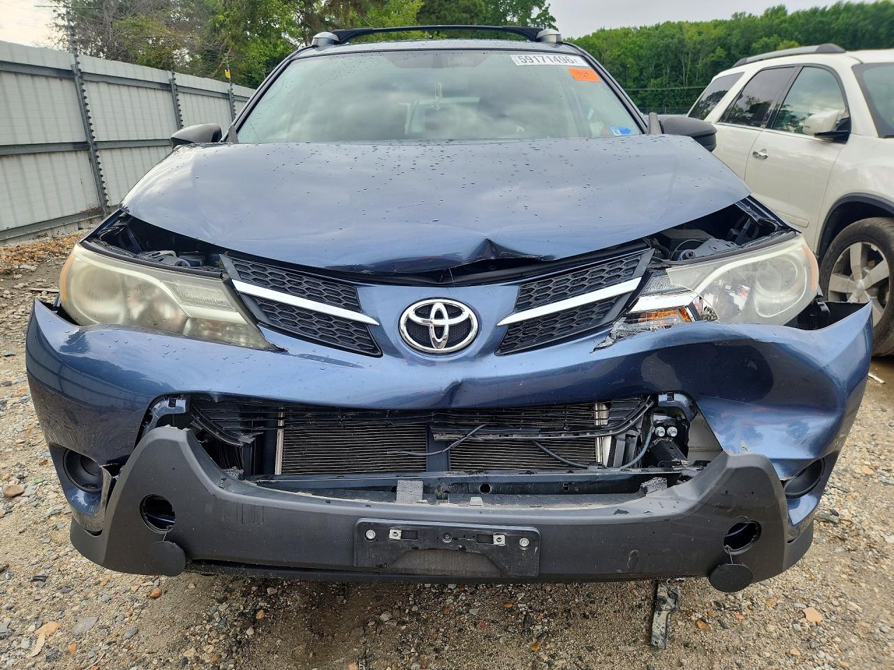 2014 Toyota Rav4 Le Blue vin: JTMBFREV8ED079630