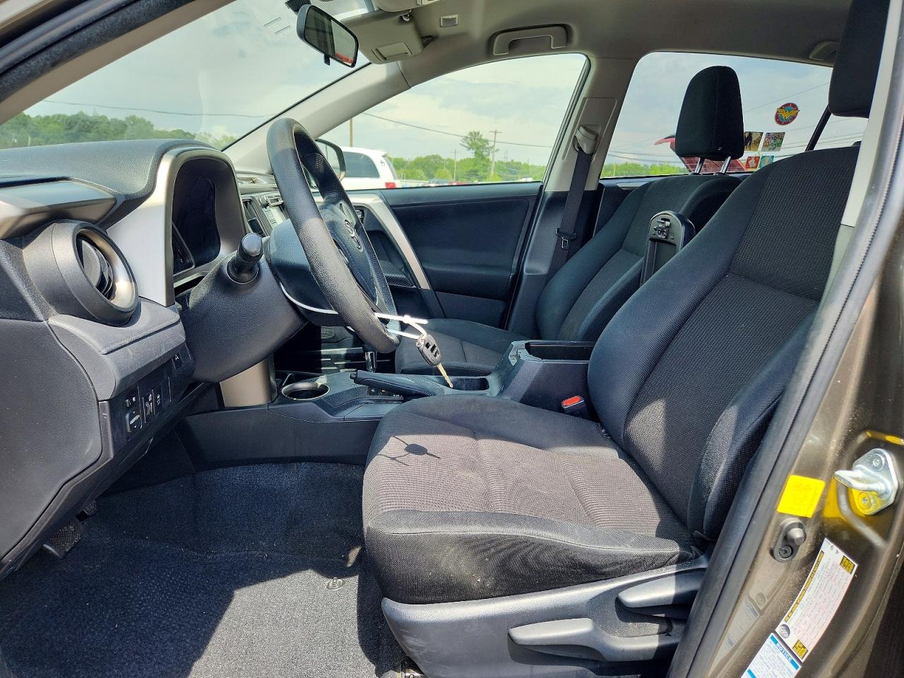 2015 Toyota Rav4 Le Желто-коричневый vin: JTMBFREV8FD148365