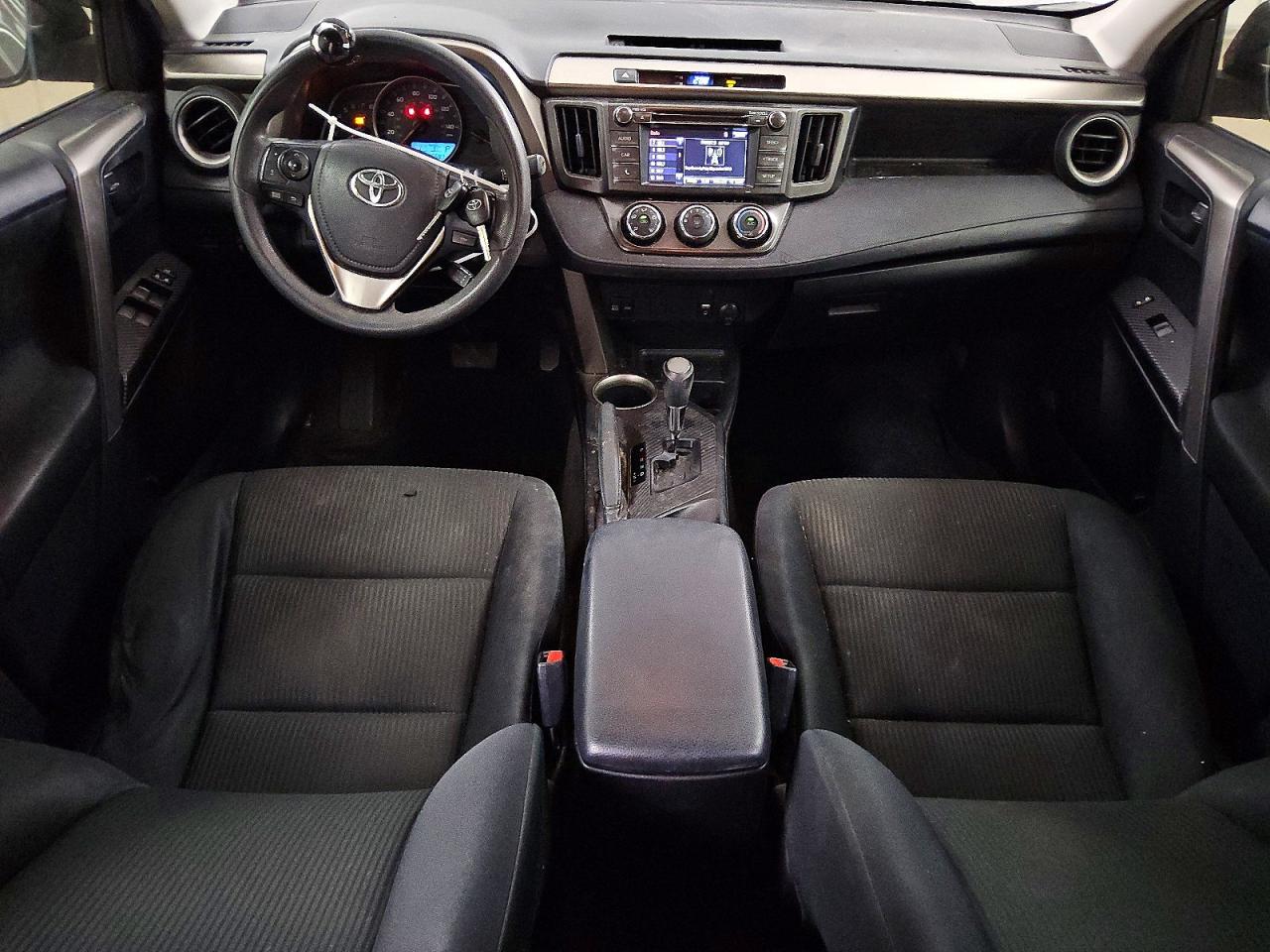 2015 Toyota Rav4 Le Beige vin: JTMBFREV8FD151301