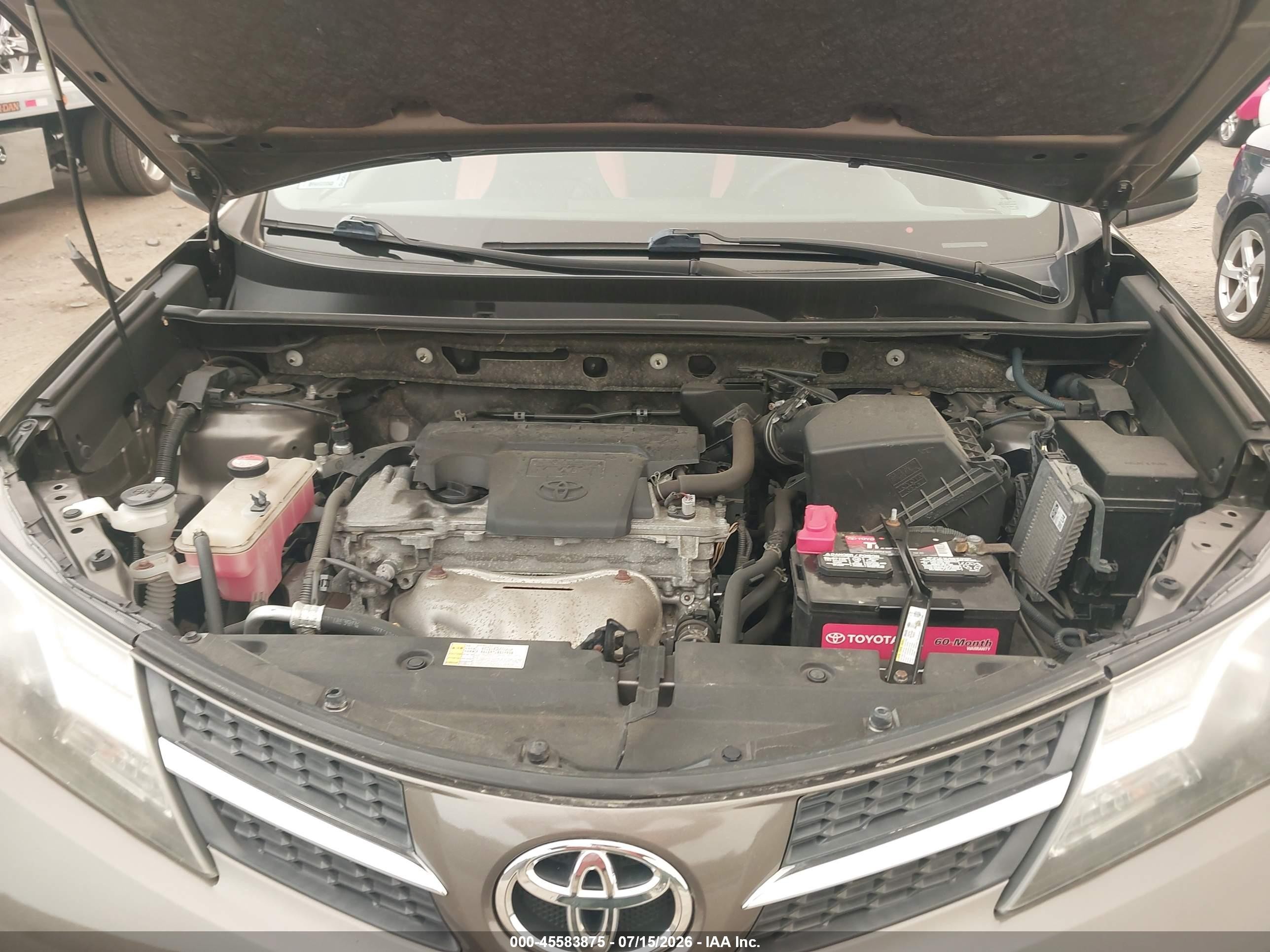 2015 Toyota Rav4 Le Brown vin: JTMBFREV8FD159544
