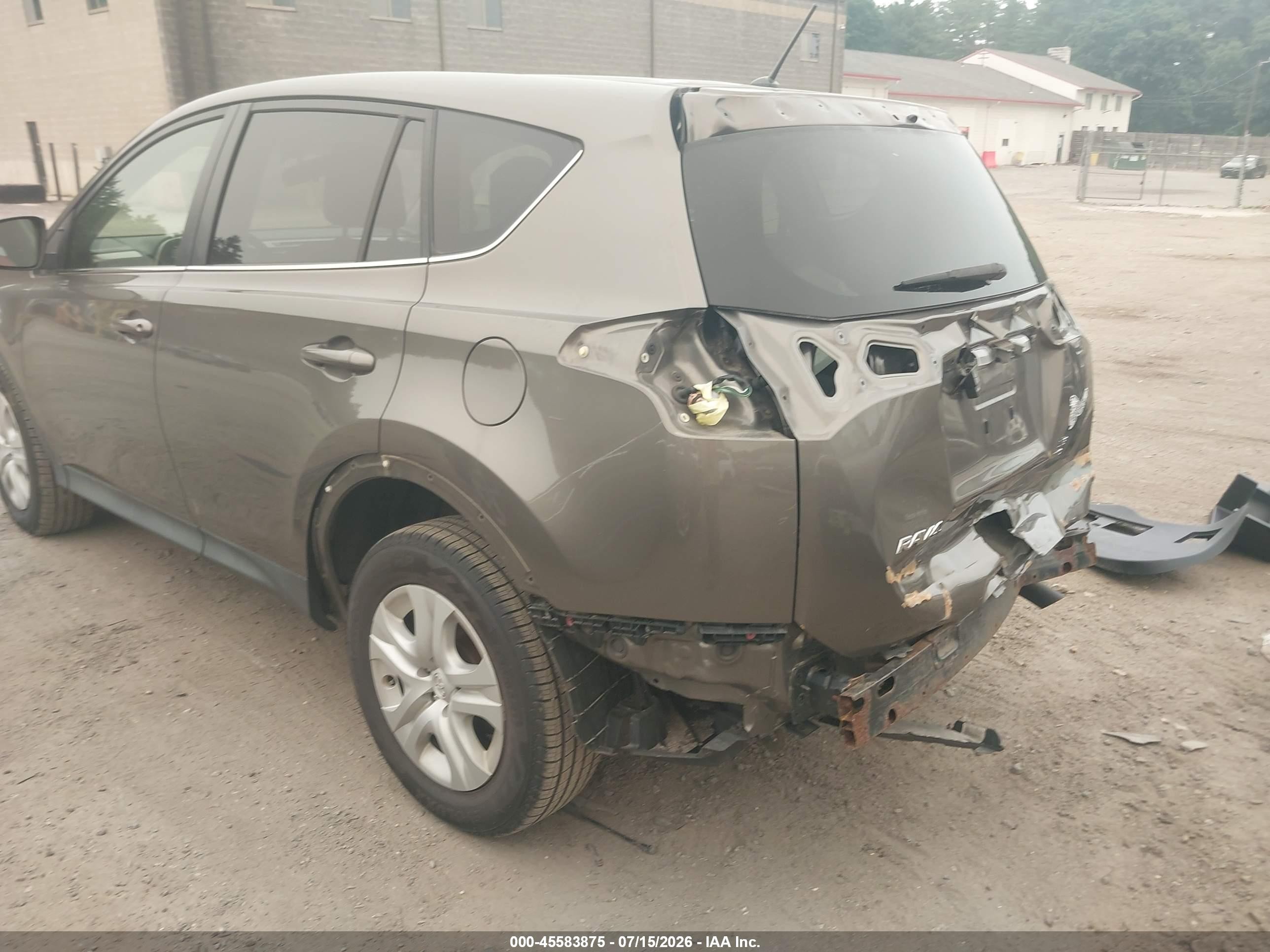 2015 Toyota Rav4 Le Brown vin: JTMBFREV8FD159544