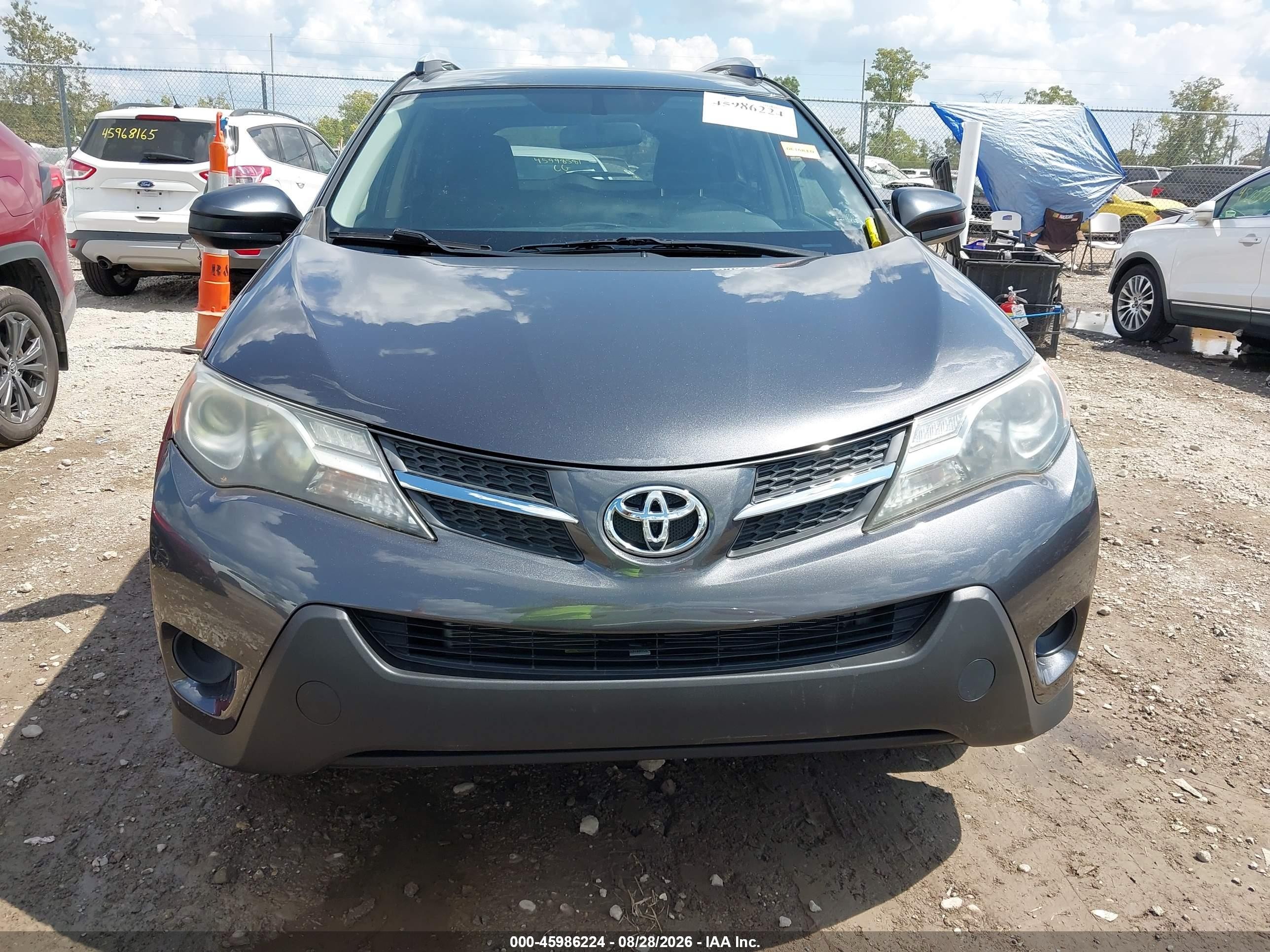 2015 Toyota Rav4 Le Серый vin: JTMBFREV8FD174559