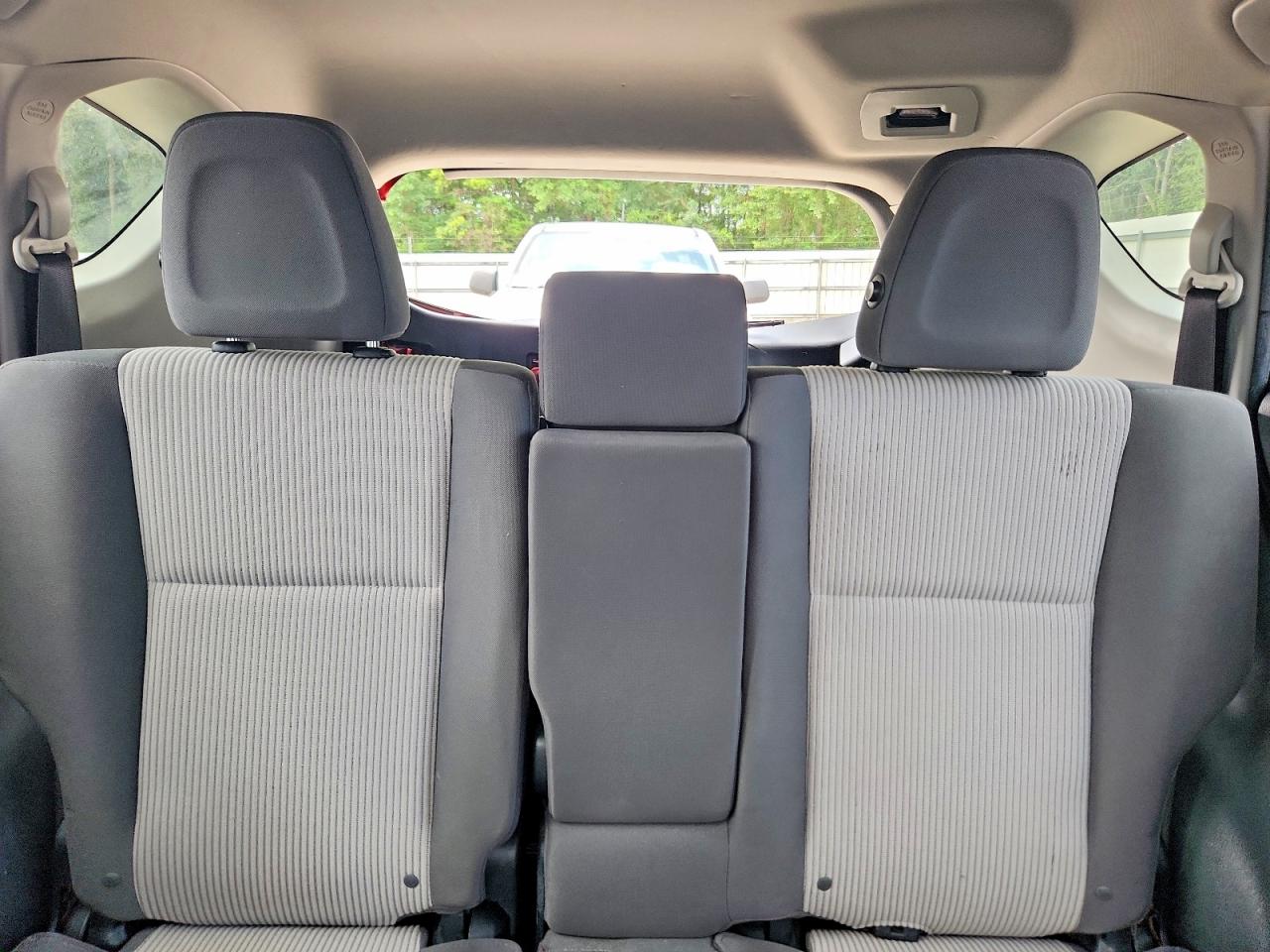 2015 Toyota Rav4 Le Red vin: JTMBFREV8FJ027529