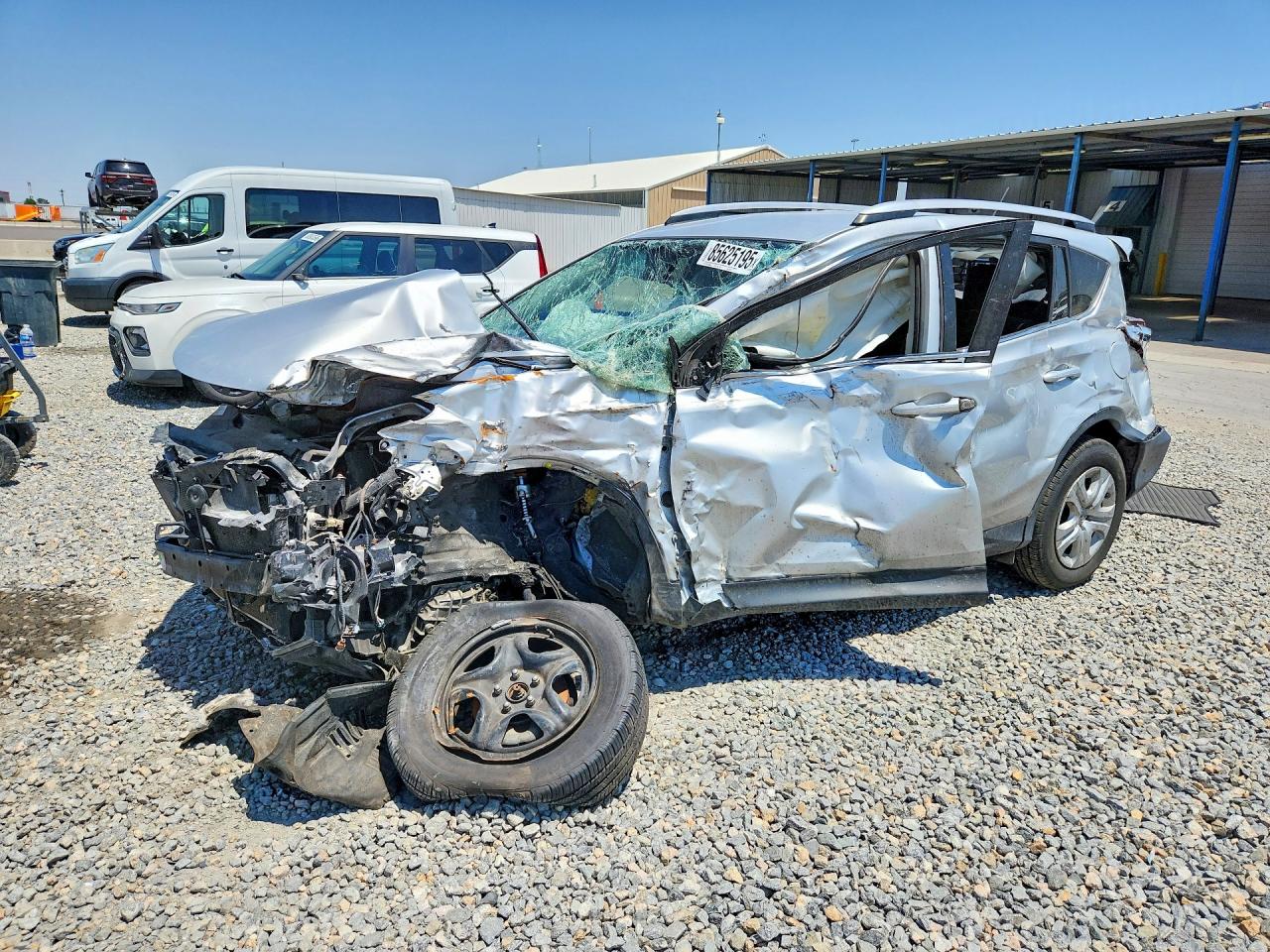 2015 Toyota Rav4 Le Silver vin: JTMBFREV8FJ050518