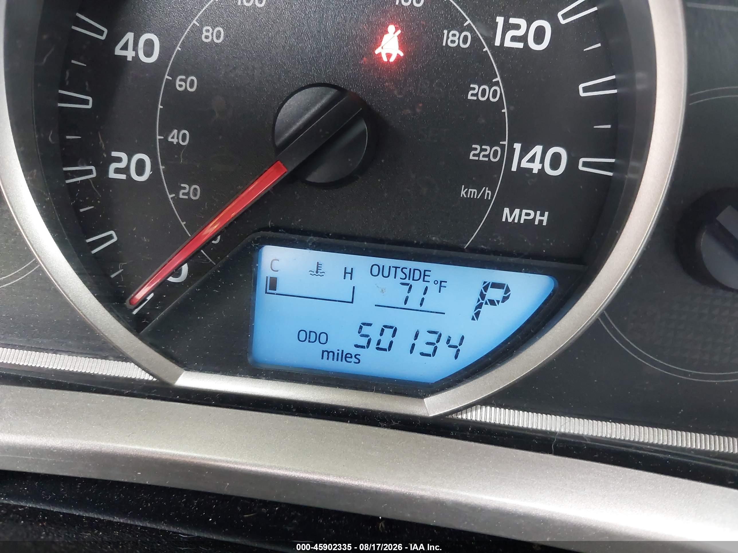 2013 Toyota Rav4 Le Silver vin: JTMBFREV9D5004296