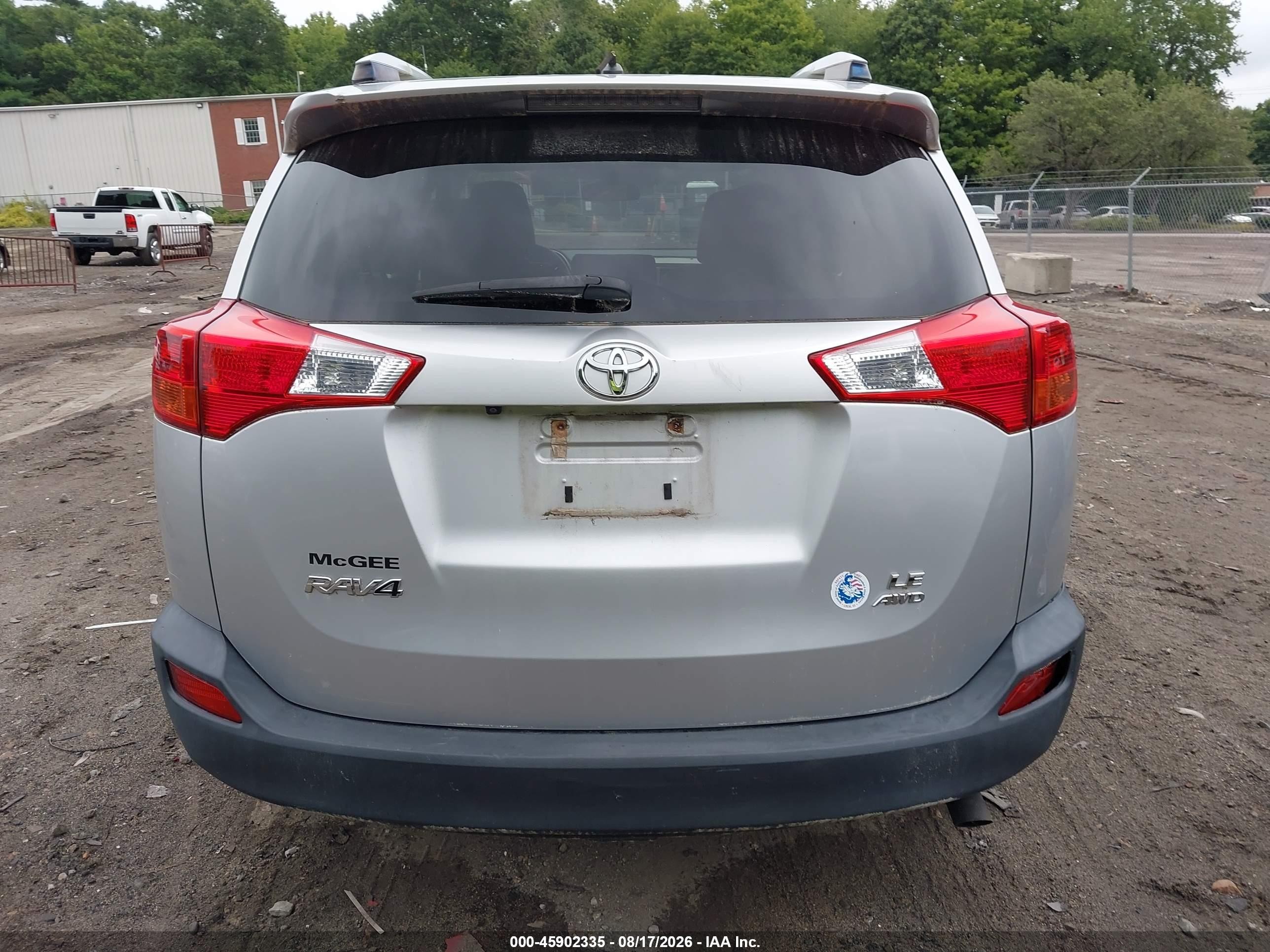 2013 Toyota Rav4 Le Silver vin: JTMBFREV9D5004296
