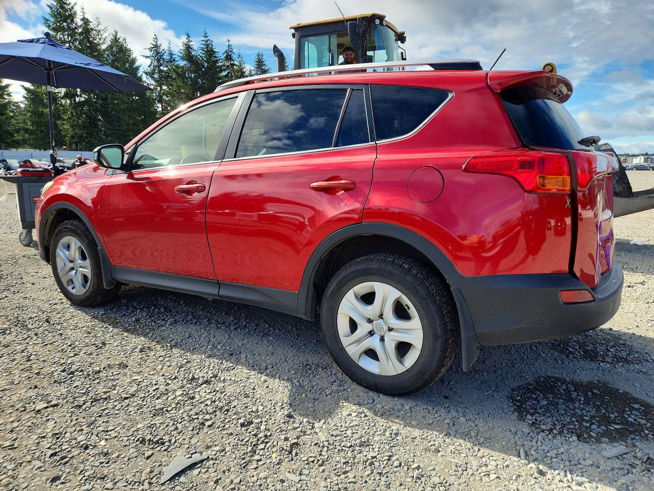2013 Toyota Rav4 Le Red vin: JTMBFREV9D5012592