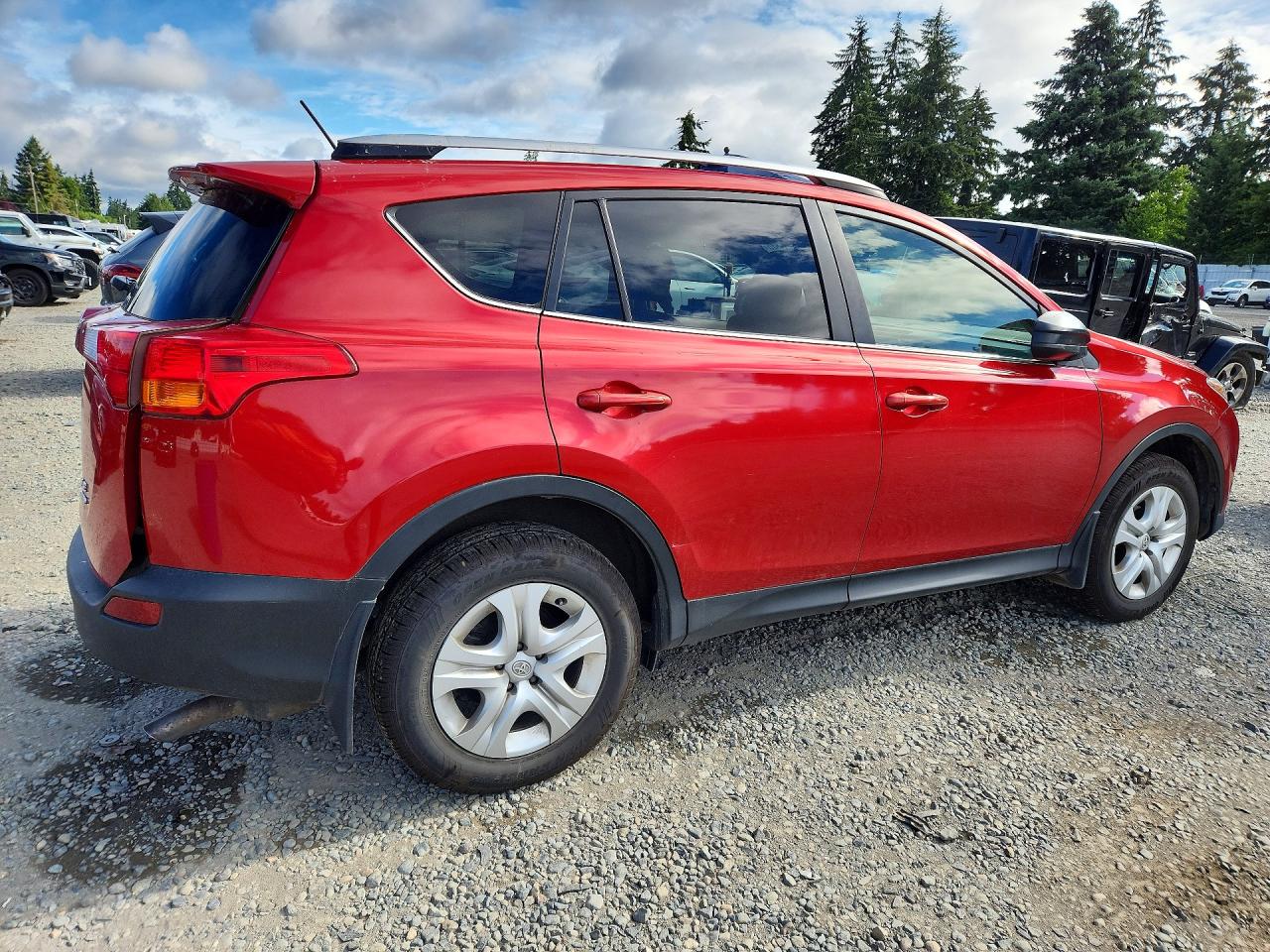 2013 Toyota Rav4 Le Red vin: JTMBFREV9D5012592