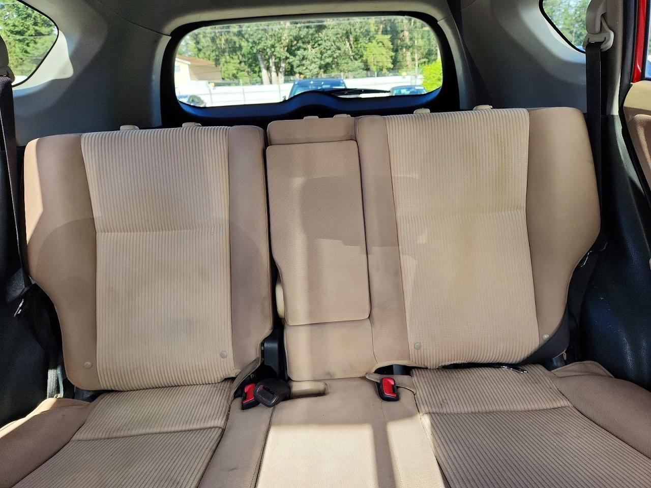 2013 Toyota Rav4 Le Red vin: JTMBFREV9D5012592