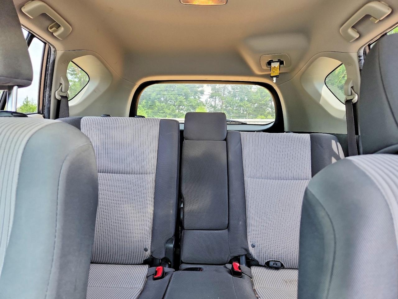 2013 Toyota Rav4 Le Серый vin: JTMBFREV9D5014214
