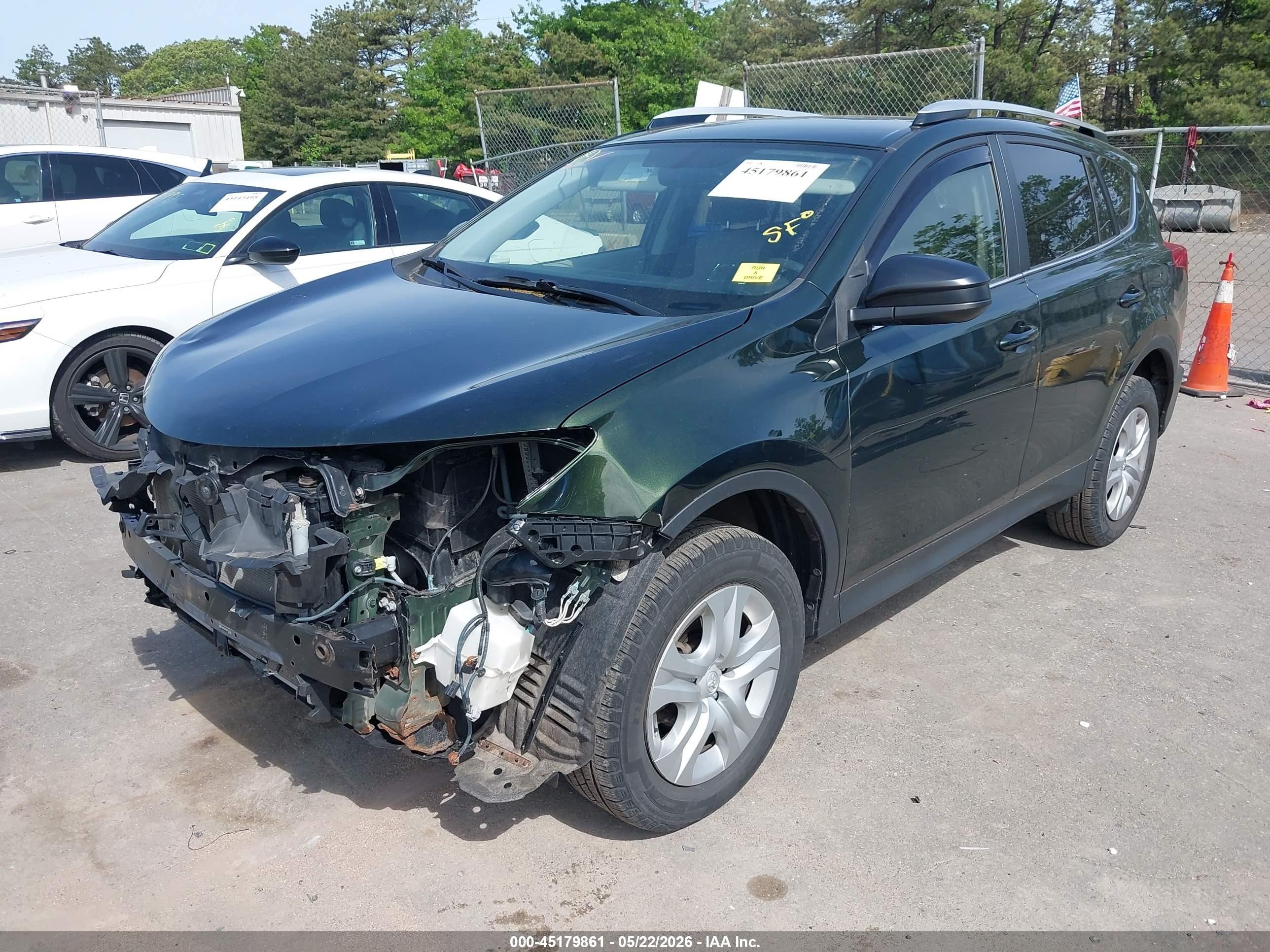 2013 Toyota Rav4 Le Green vin: JTMBFREV9D5014567