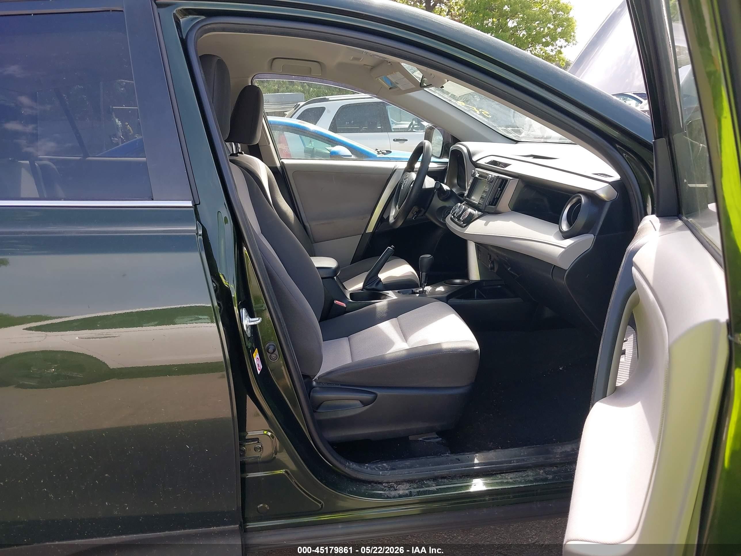 2013 Toyota Rav4 Le Green vin: JTMBFREV9D5014567