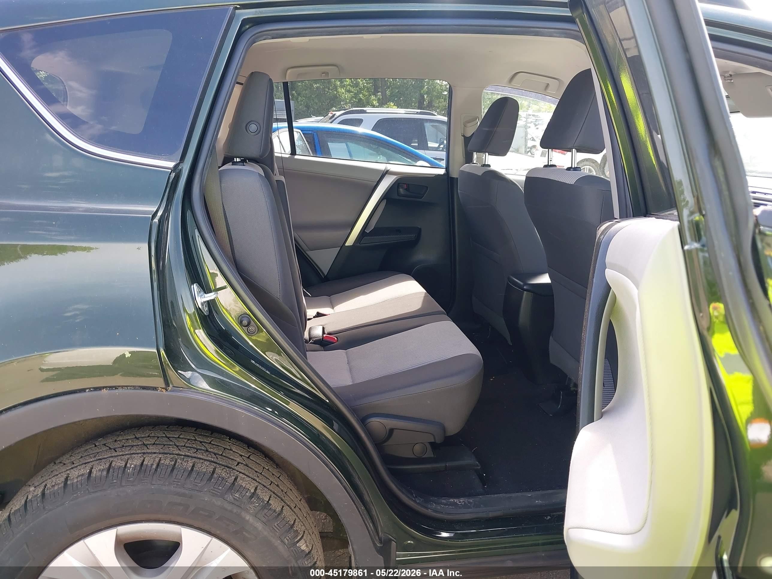 2013 Toyota Rav4 Le Green vin: JTMBFREV9D5014567