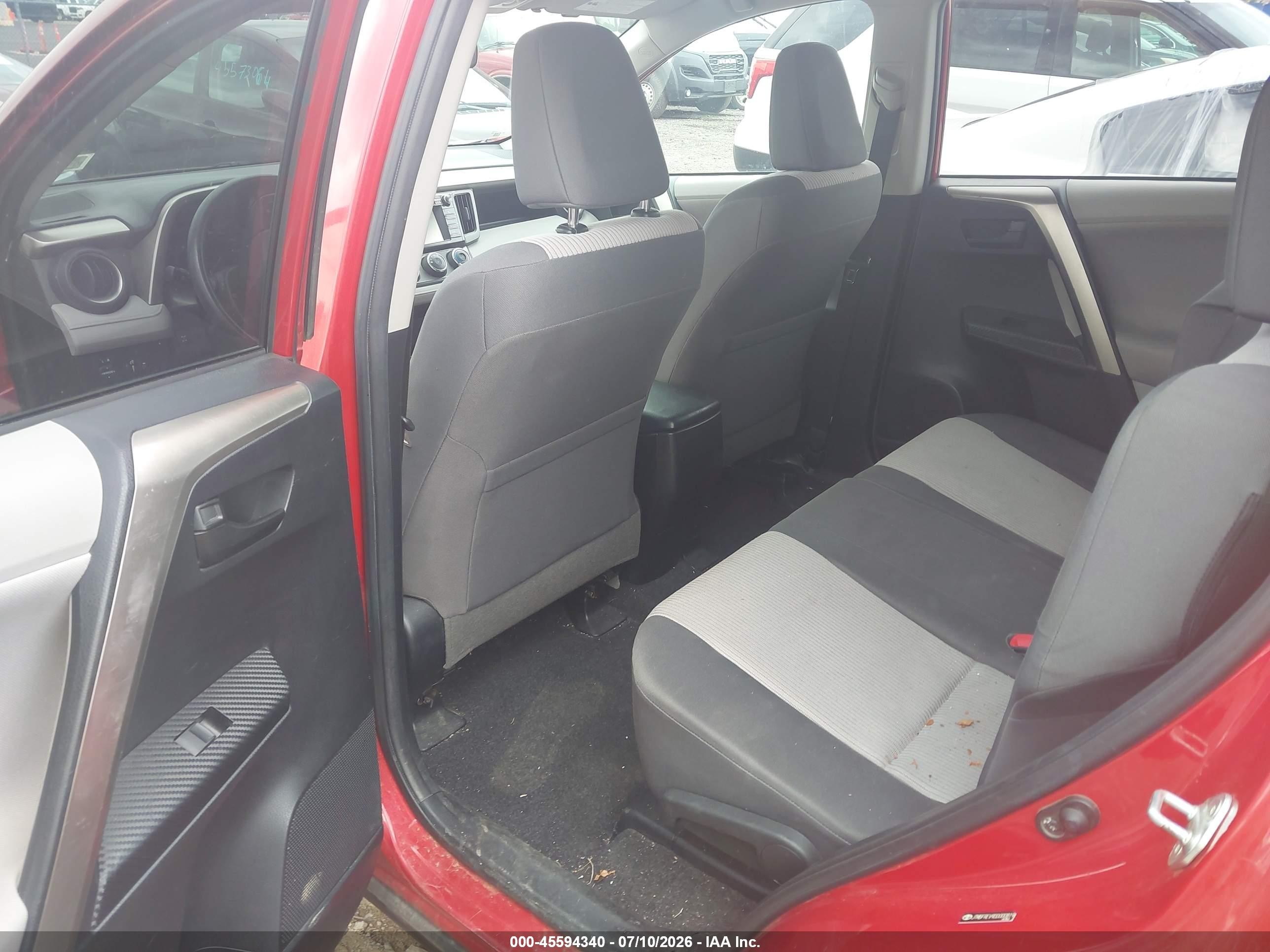 2013 Toyota Rav4 Le Red vin: JTMBFREV9DD000819