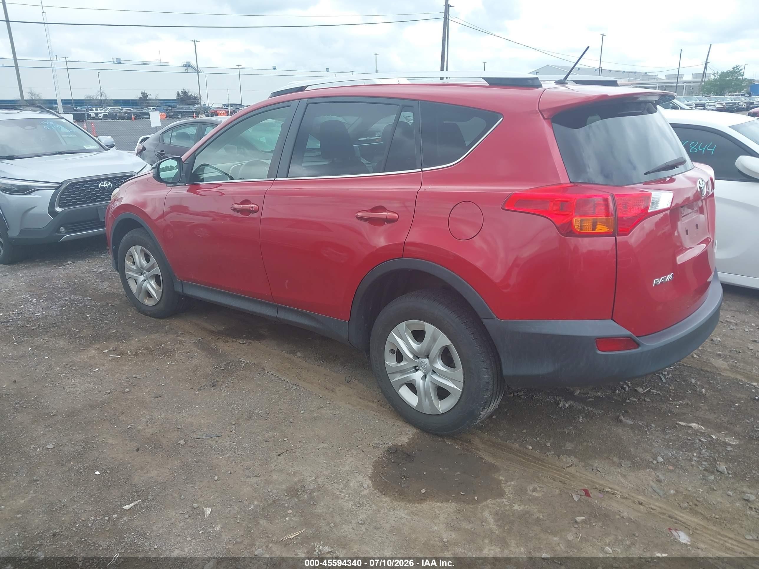 2013 Toyota Rav4 Le Red vin: JTMBFREV9DD000819