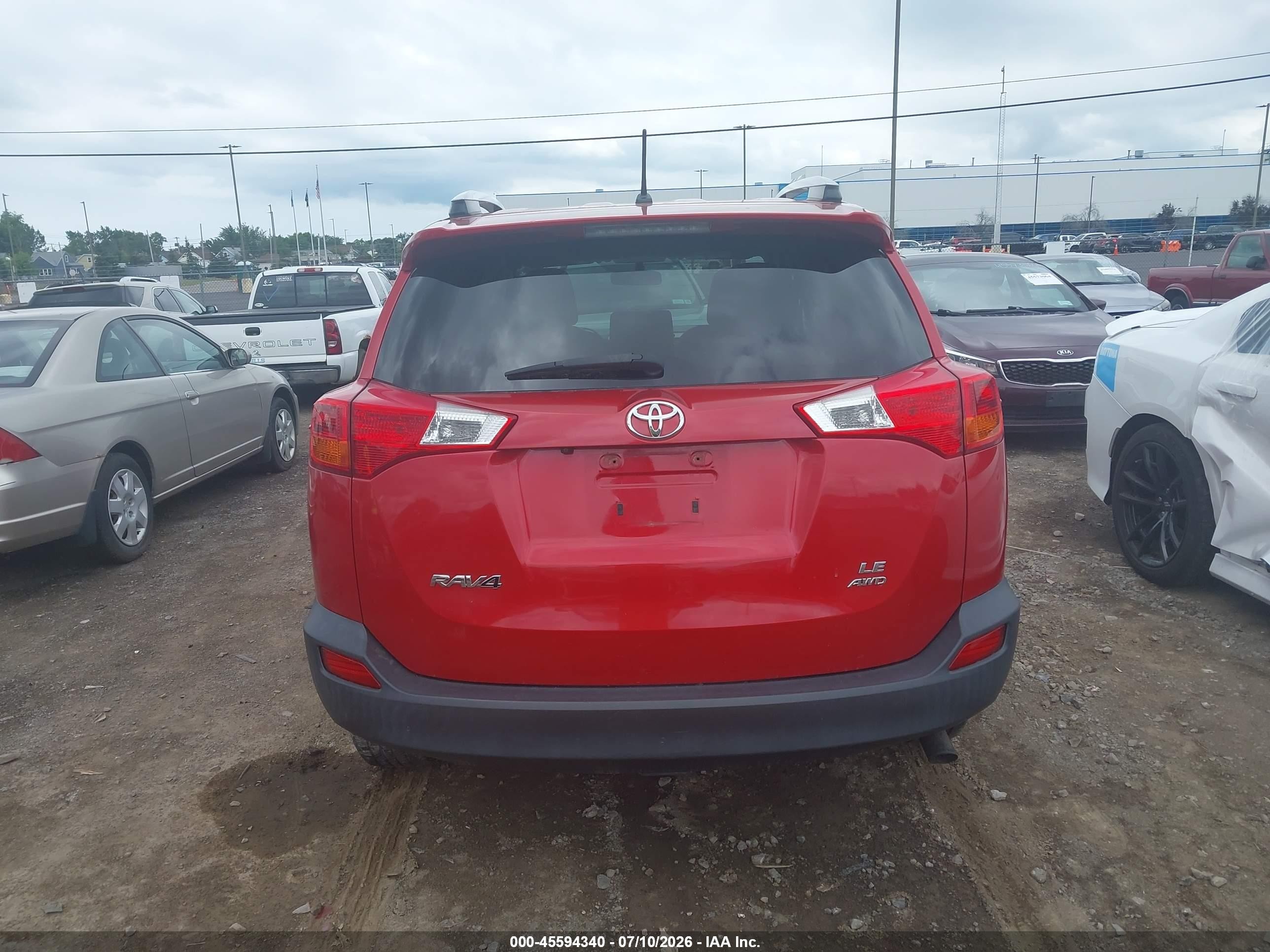 2013 Toyota Rav4 Le Red vin: JTMBFREV9DD000819