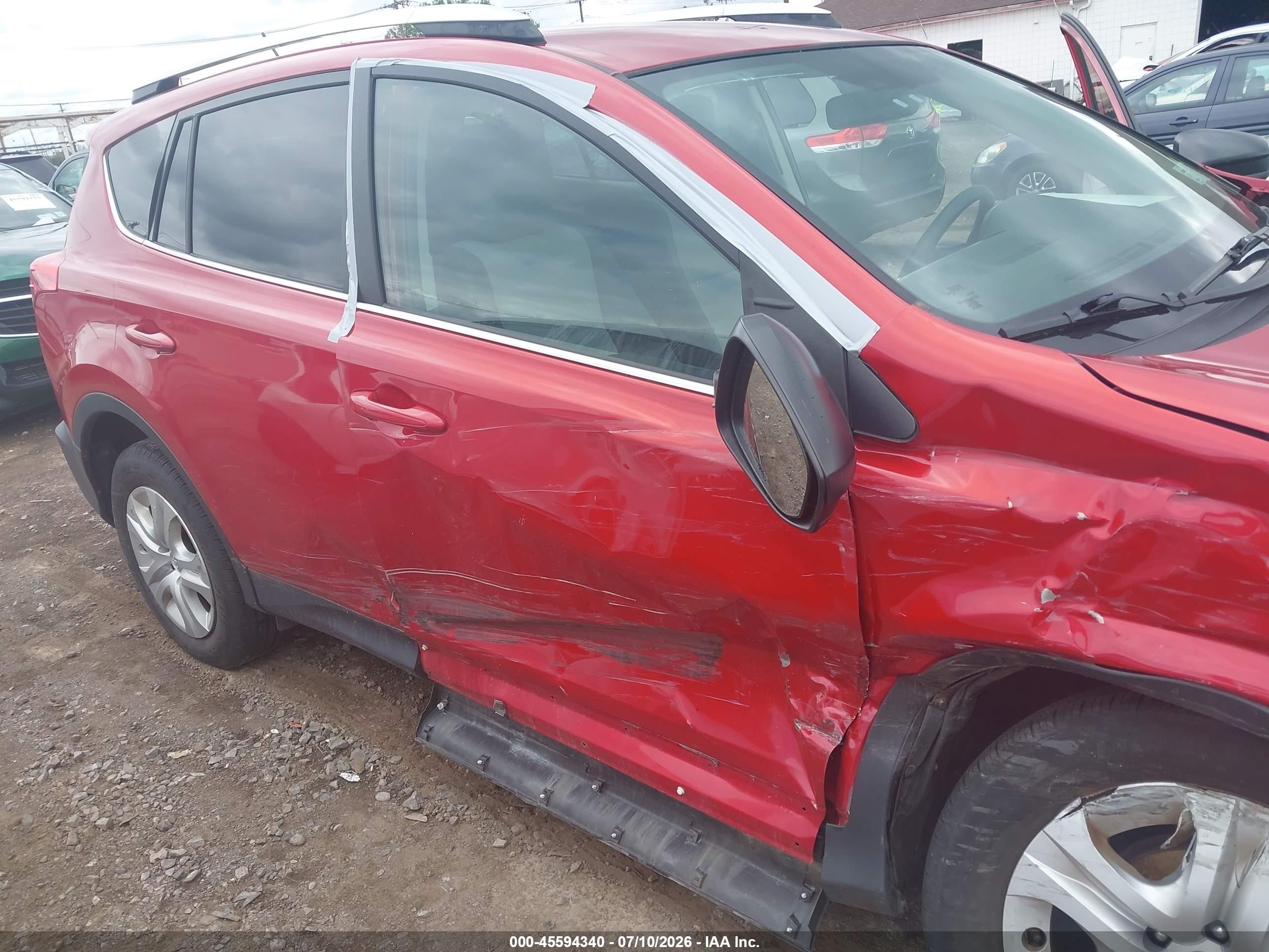2013 Toyota Rav4 Le Red vin: JTMBFREV9DD000819