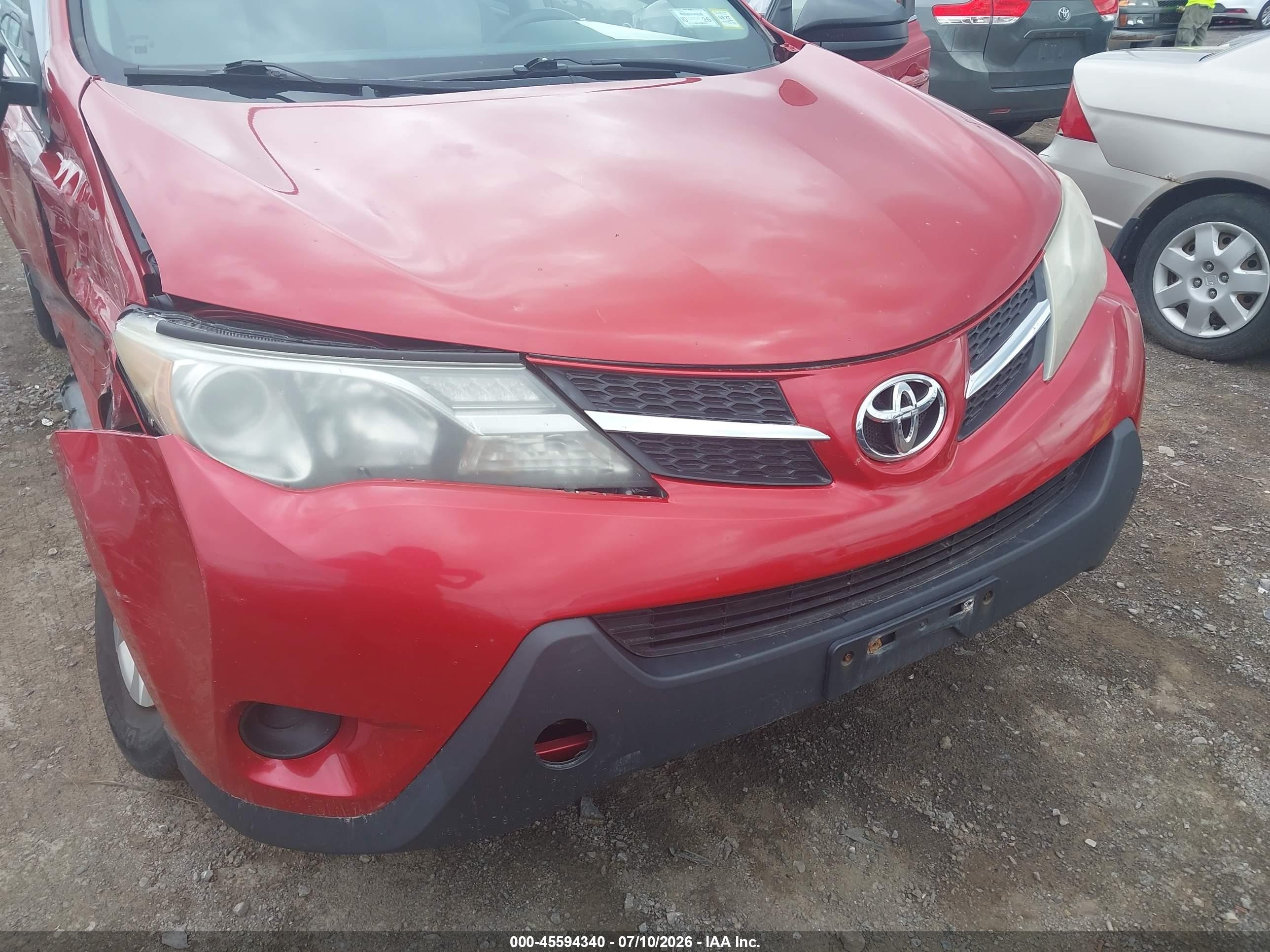 2013 Toyota Rav4 Le Red vin: JTMBFREV9DD000819